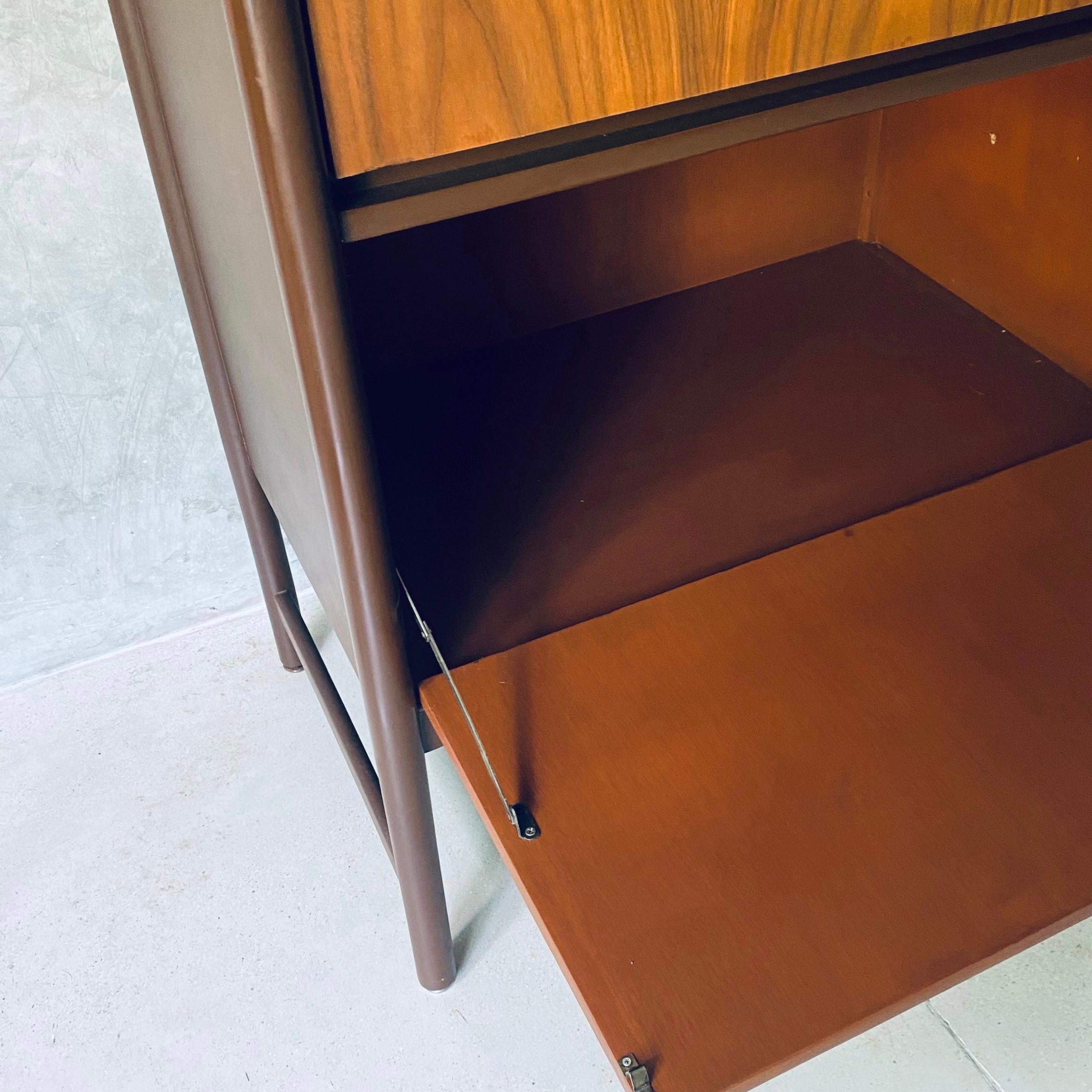 Armario modernista de M. Van Beuren Mexicano en venta