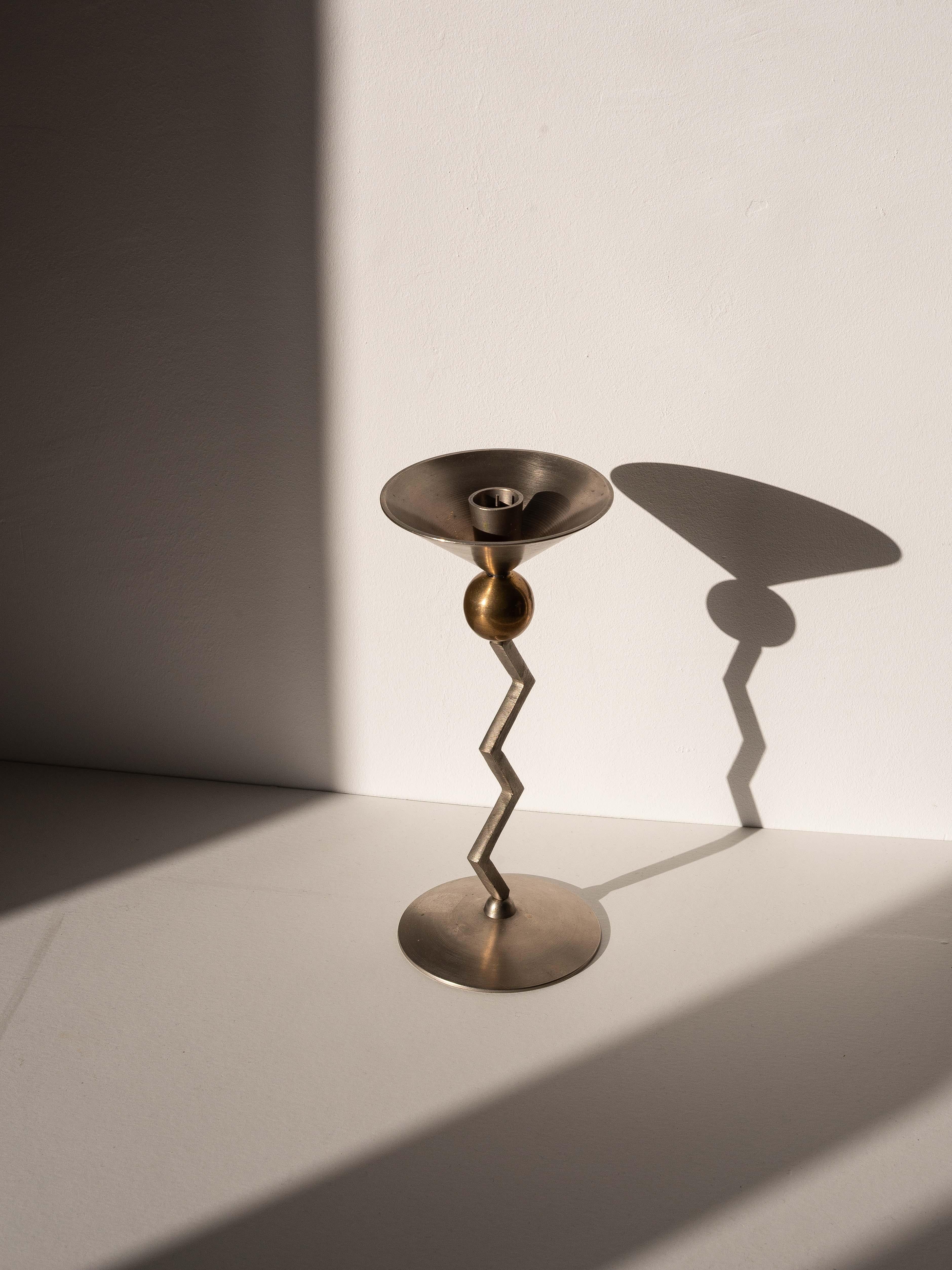 Modernist Kerzenhalter - Edelstahl Brutalist Kerzenständer - Italien 1980er (Brutalismus) im Angebot