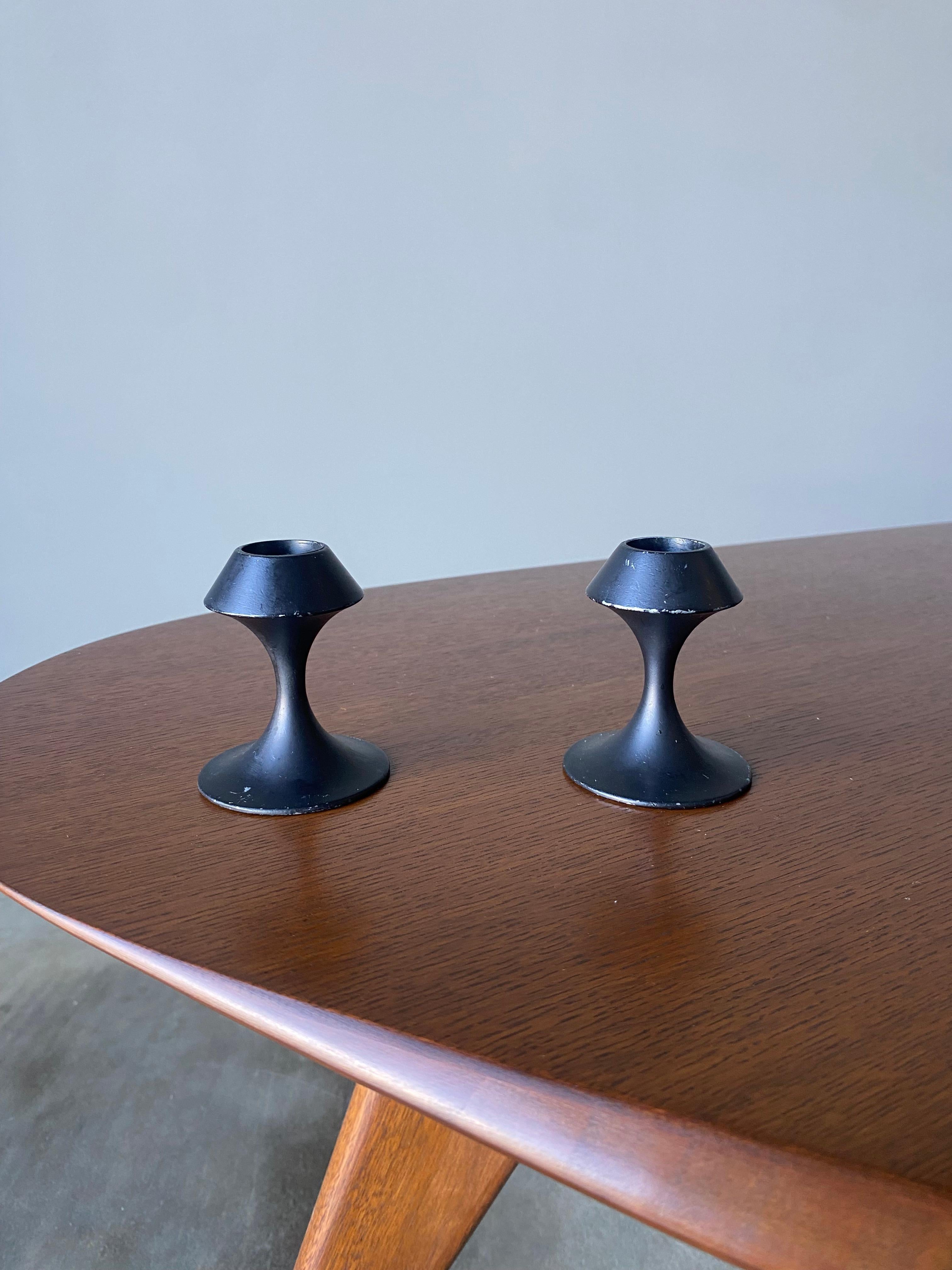 Modernist Candle Holders Designed By Lenox In Good Condition For Sale In Costa Mesa, CA