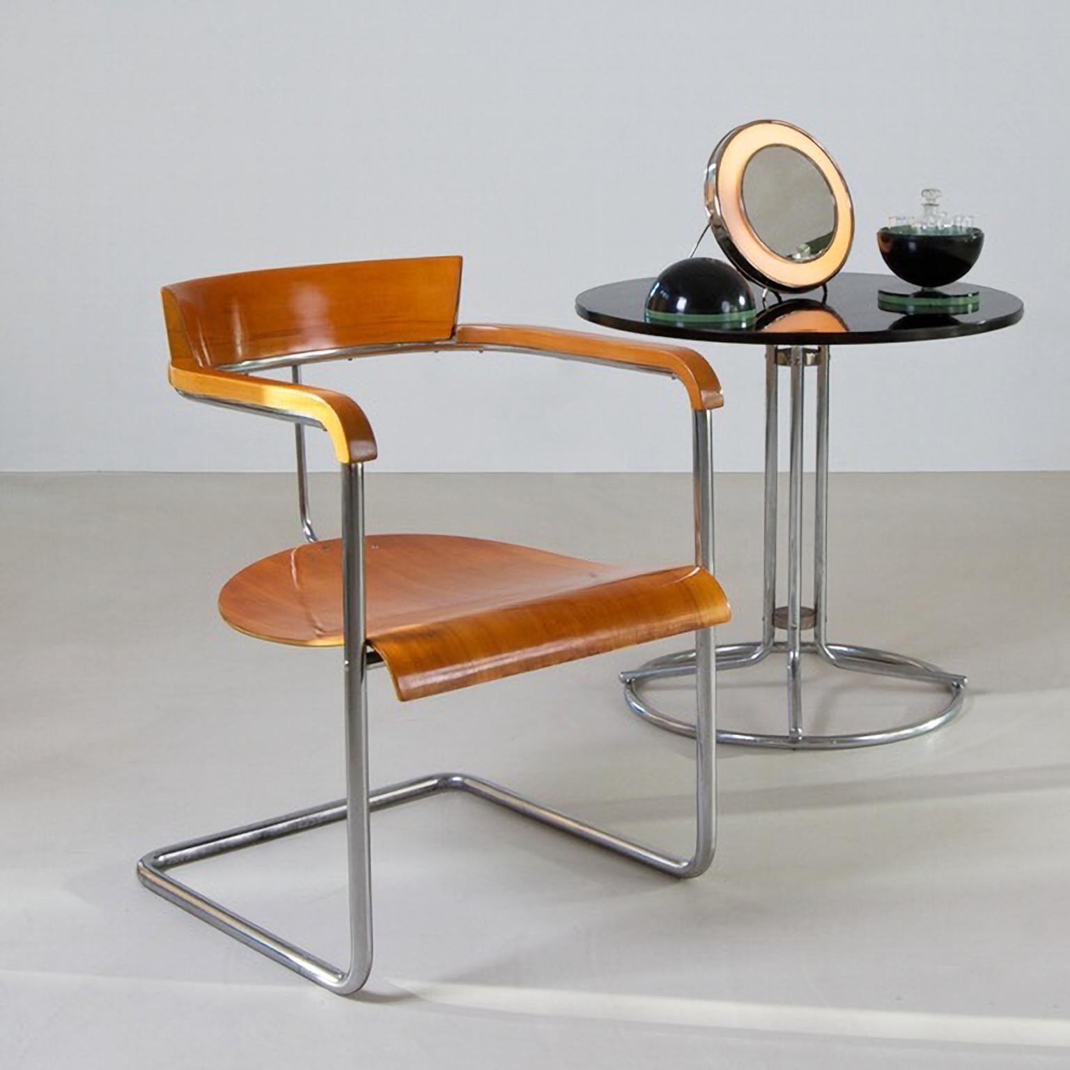 Freischwinger-Sessel der Moderne von Jindrich Halabala, verchromtes Metall, furniertes Holz im Angebot 2