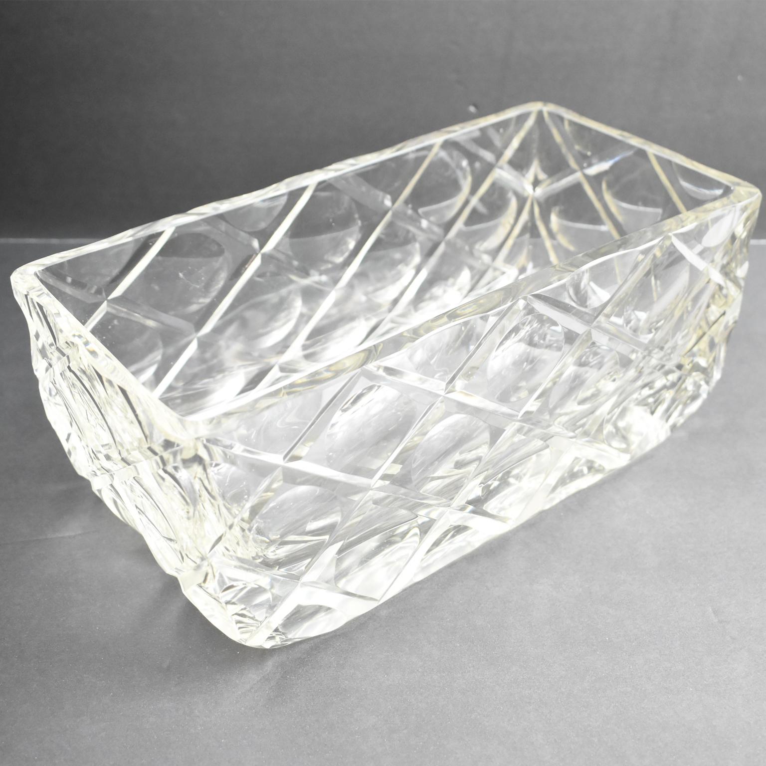 Mid-20th Century Modernist Carved Crystal Centerpiece Decorative Bowl, circa 1930 For Sale