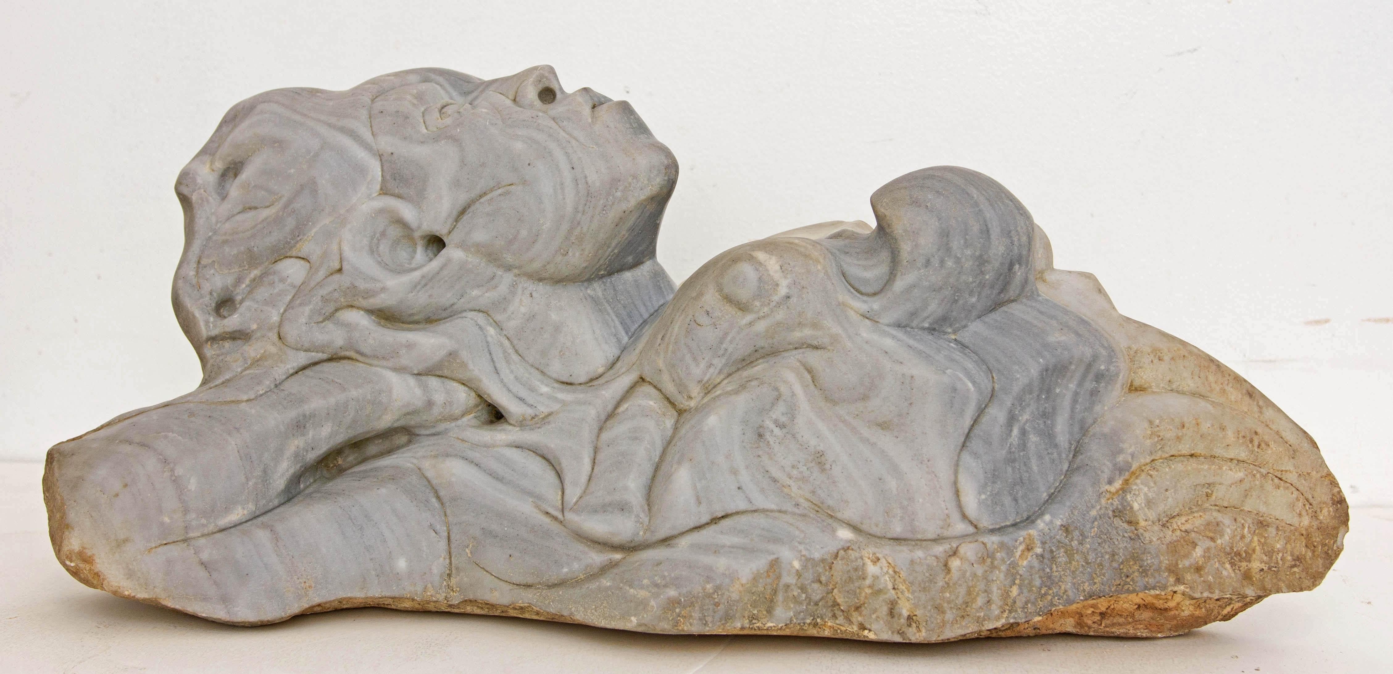 Geschnitzte Sandstein-Figurenskulptur, modernistische Moderne (Stein) im Angebot