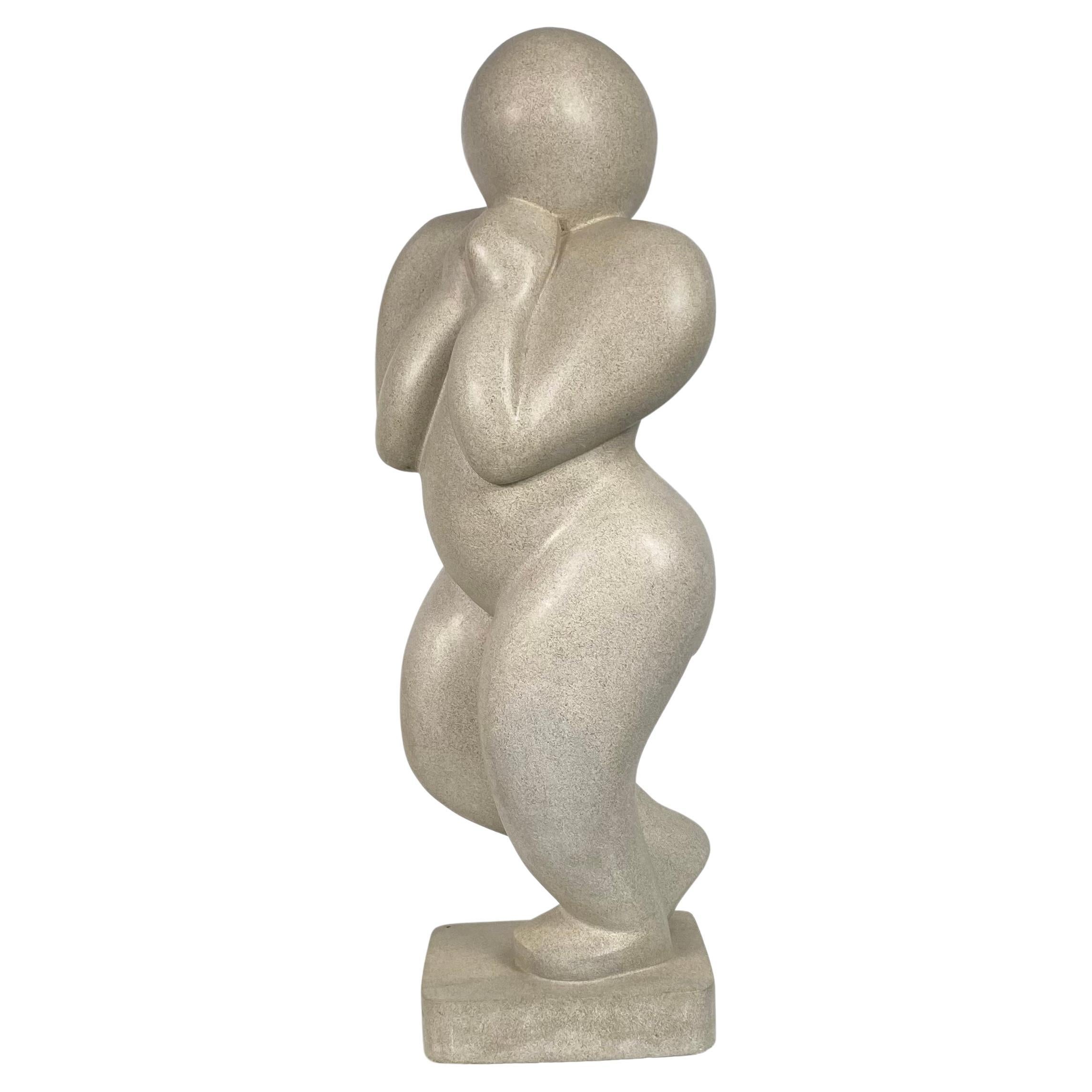 Figurative Skulptur aus geschnitztem Stein im modernistischen Stil..W.P.A. Style........signiert M E F '01