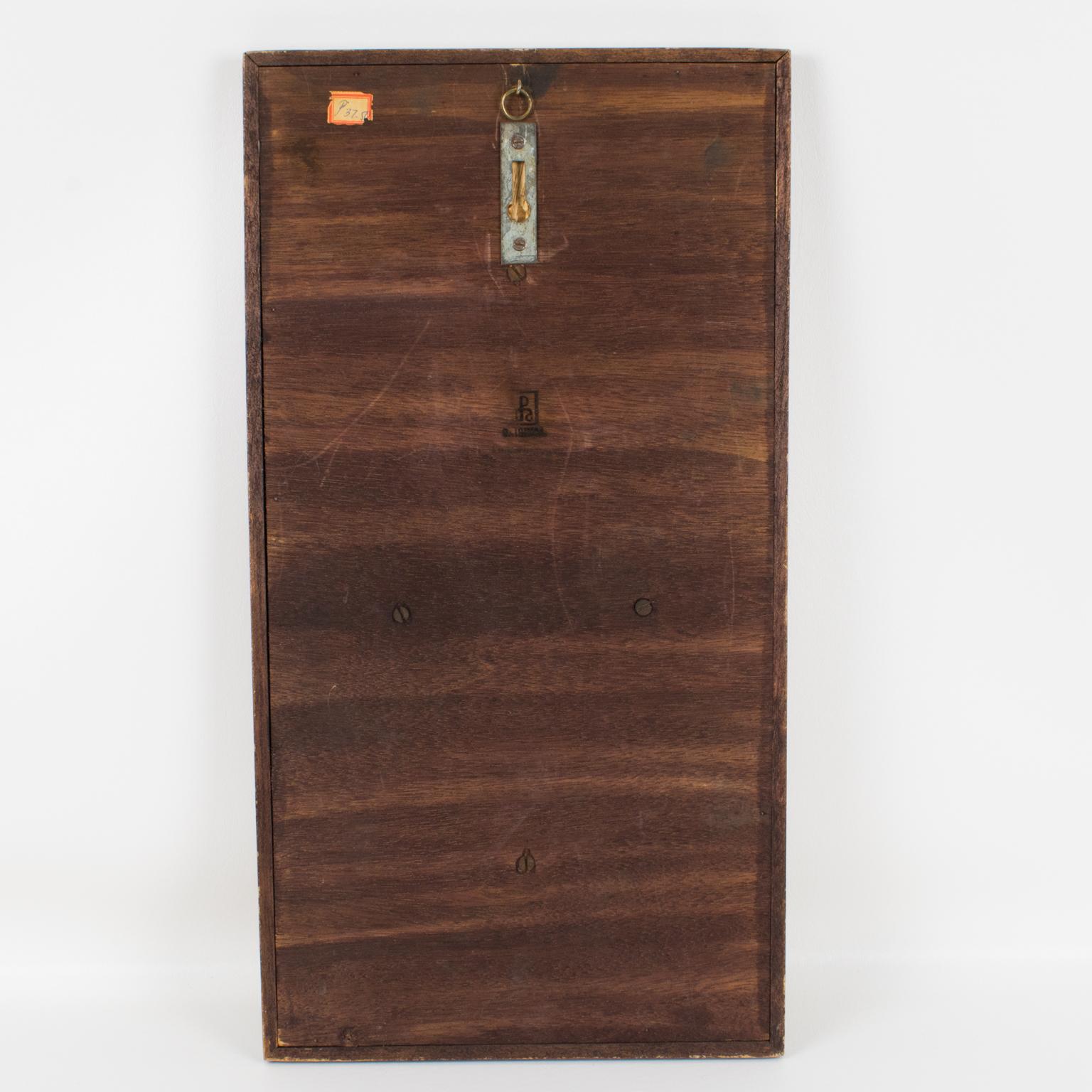 Panel Escultura Decorativa Modernista Cara Tallada en Madera, un par en venta 8