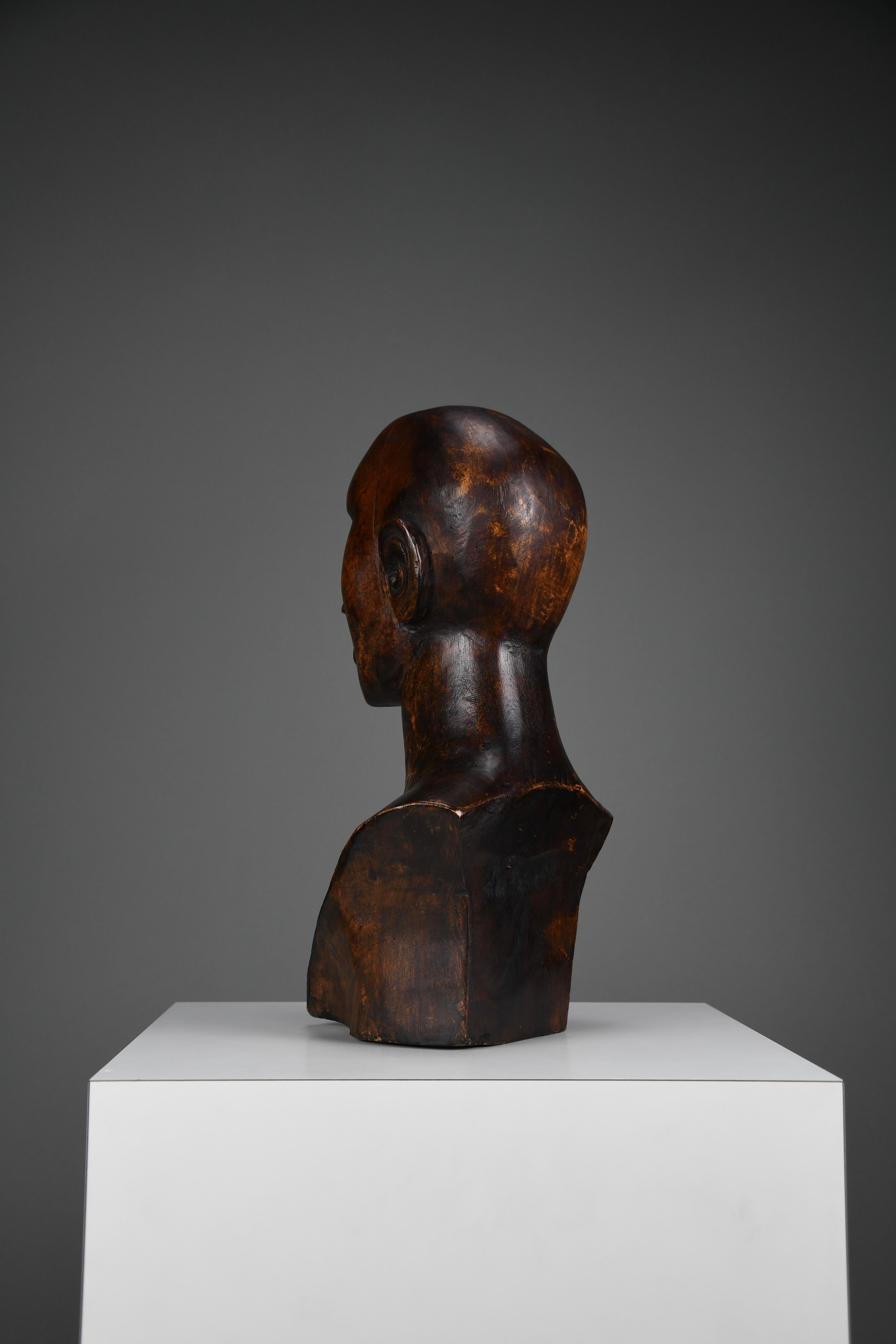 Modernist Carved Wooden Bust, ca. Mid-20th Century For Sale 4
