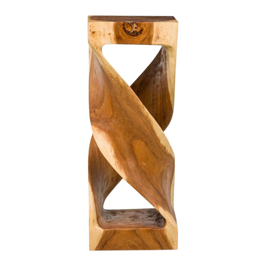 Mesa modernista de madera tallada con pedestal en venta