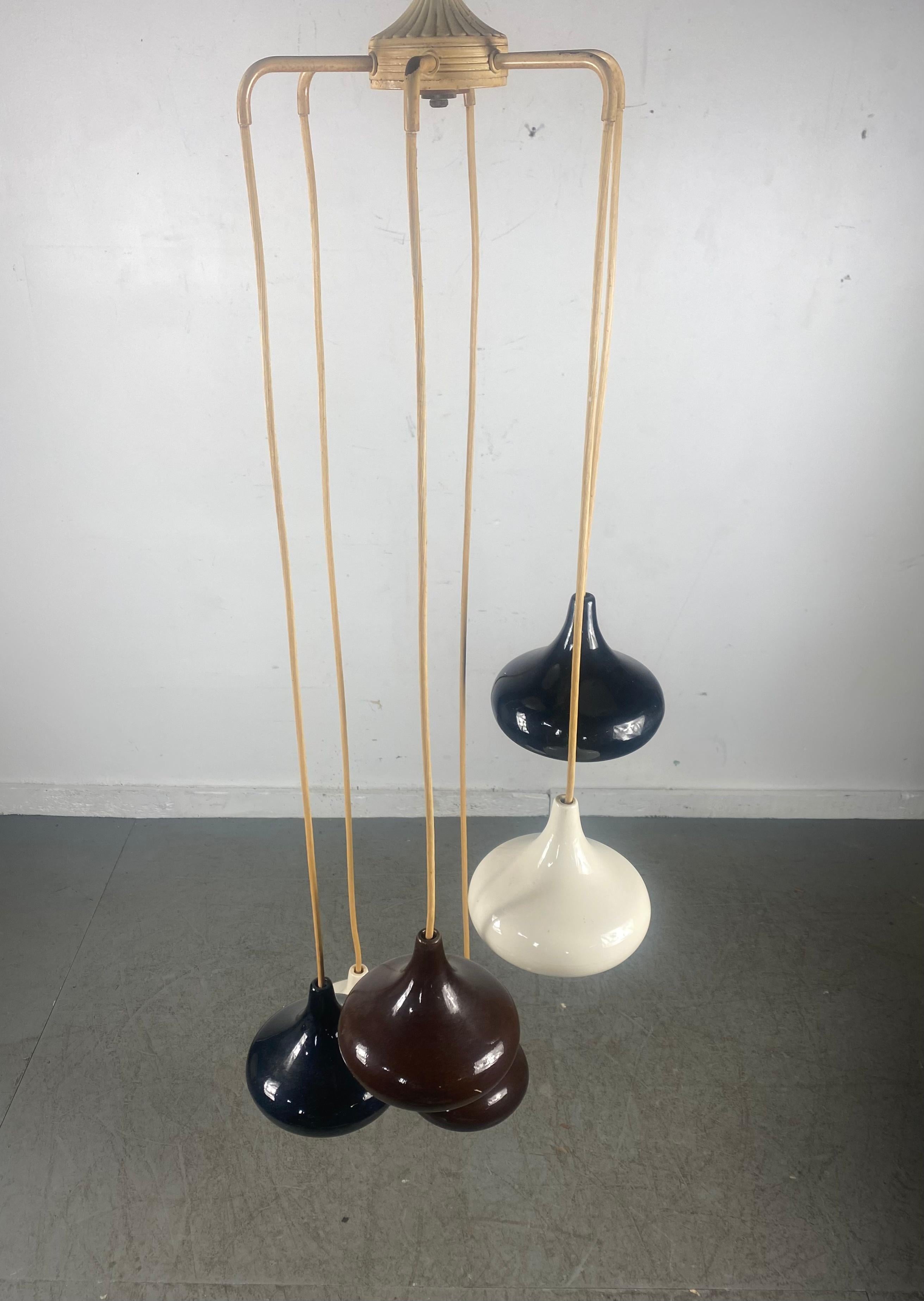 Modernist Cascading Ceramic Pottery Hanging Pendant Lamp / Italy In Good Condition In Buffalo, NY
