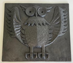 Modernist Cast Iron Fireback Showing an Owl