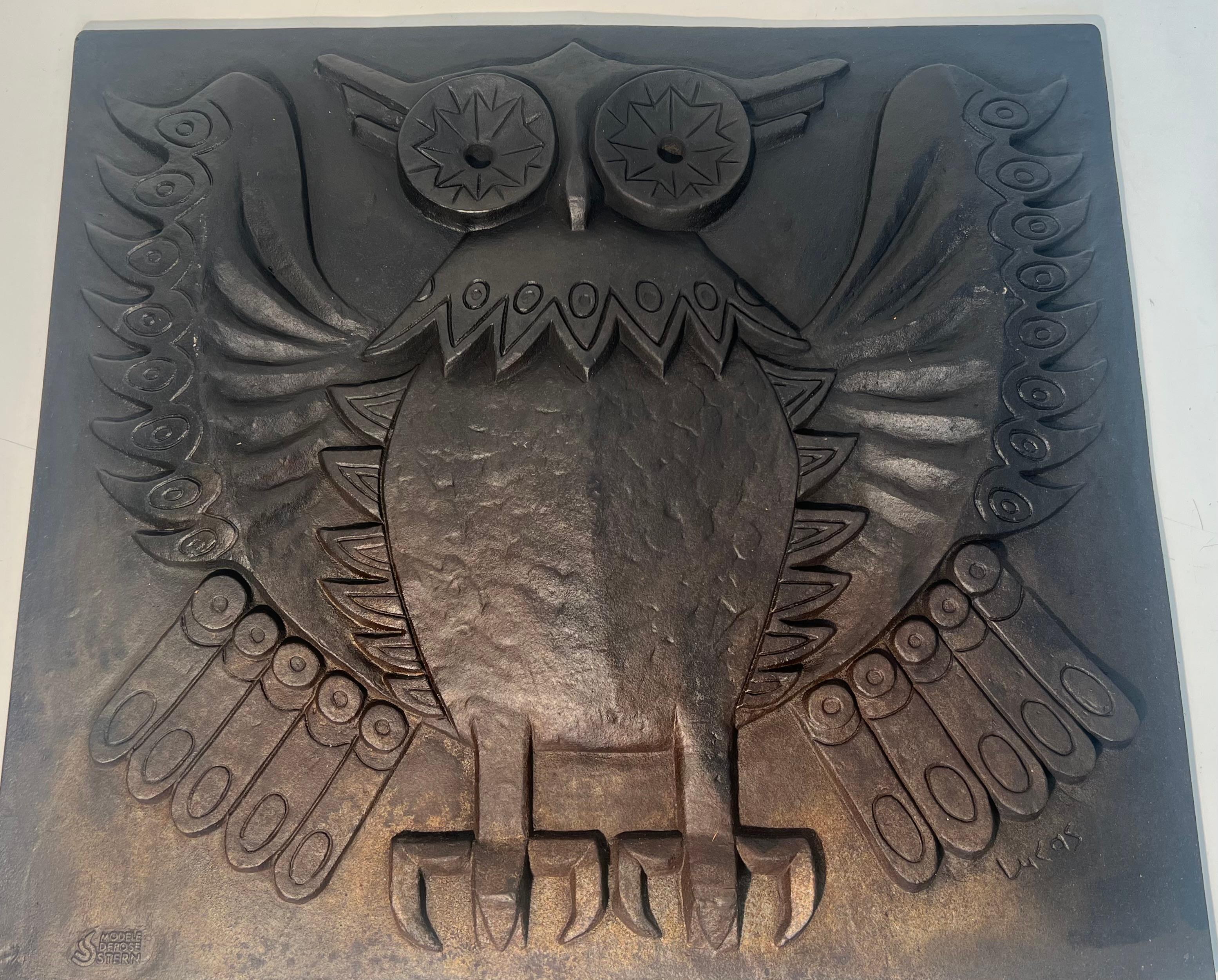 Modernist Cast Iron Fireback Showing an Owl Signed by Lucas For Stern For Sale 5