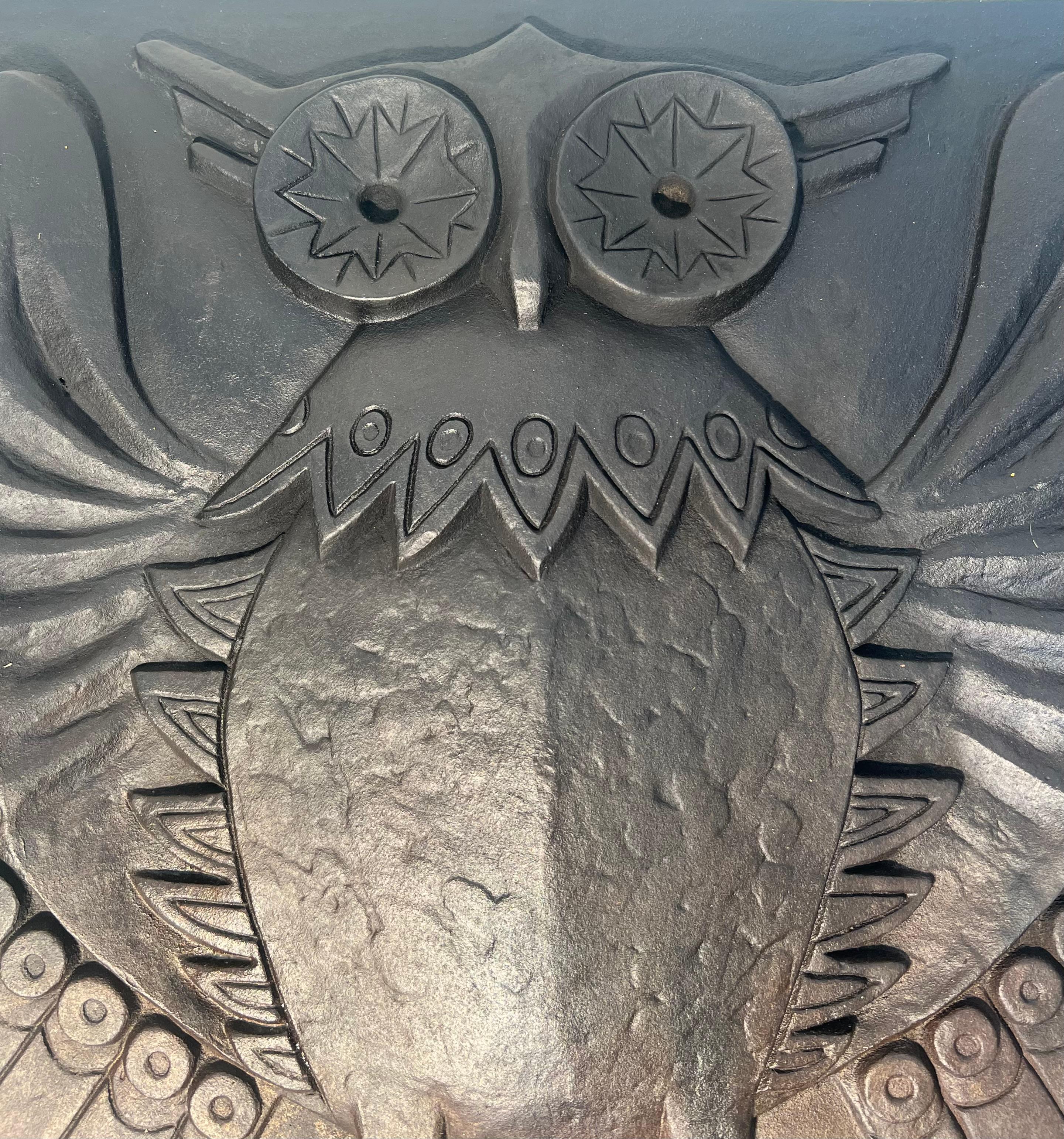 Modernist Cast Iron Fireback Showing an Owl Signed by Lucas For Stern For Sale 1
