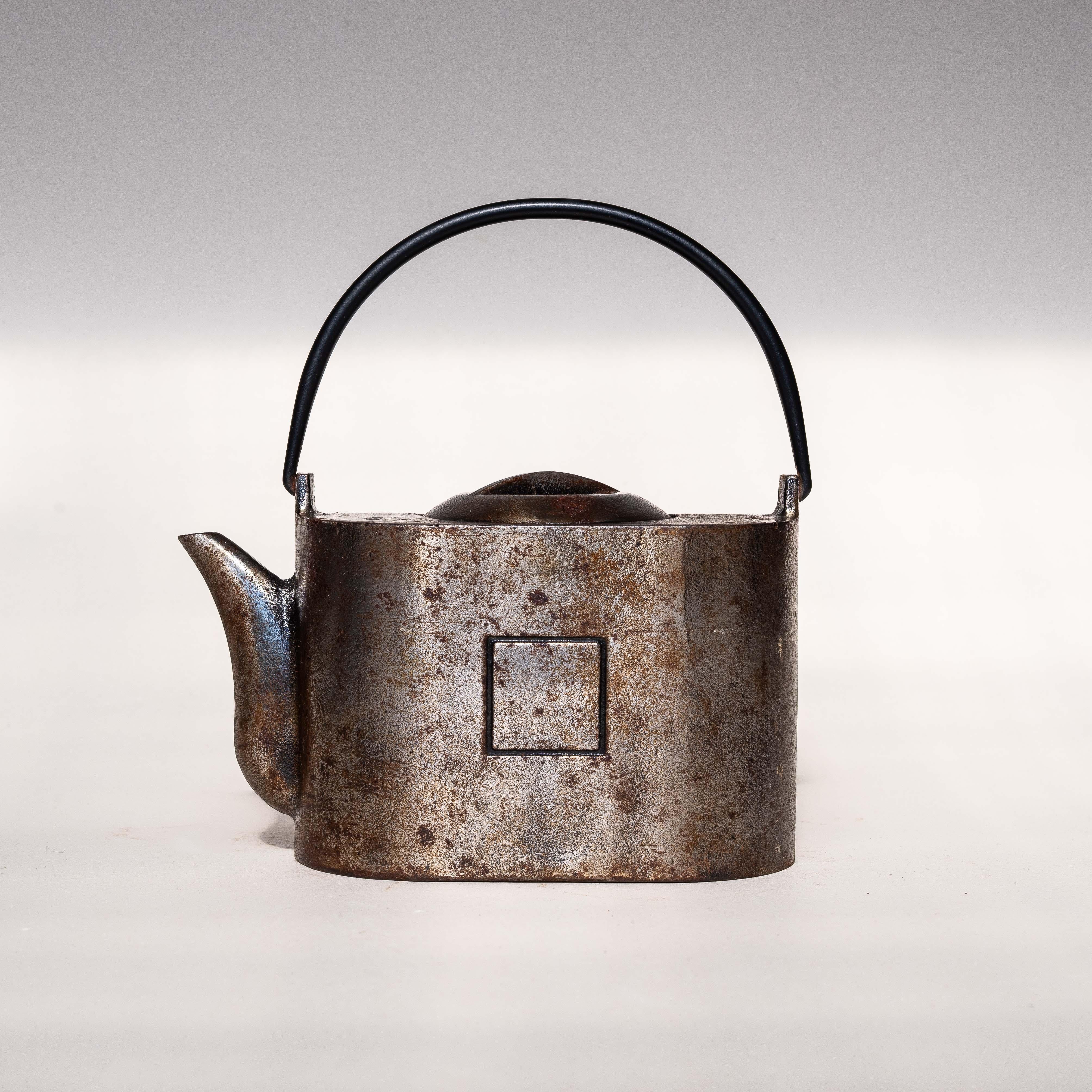 Modernist Cast Iron Teapot – Minimal Bauhaus Style, France 1940s For Sale 6