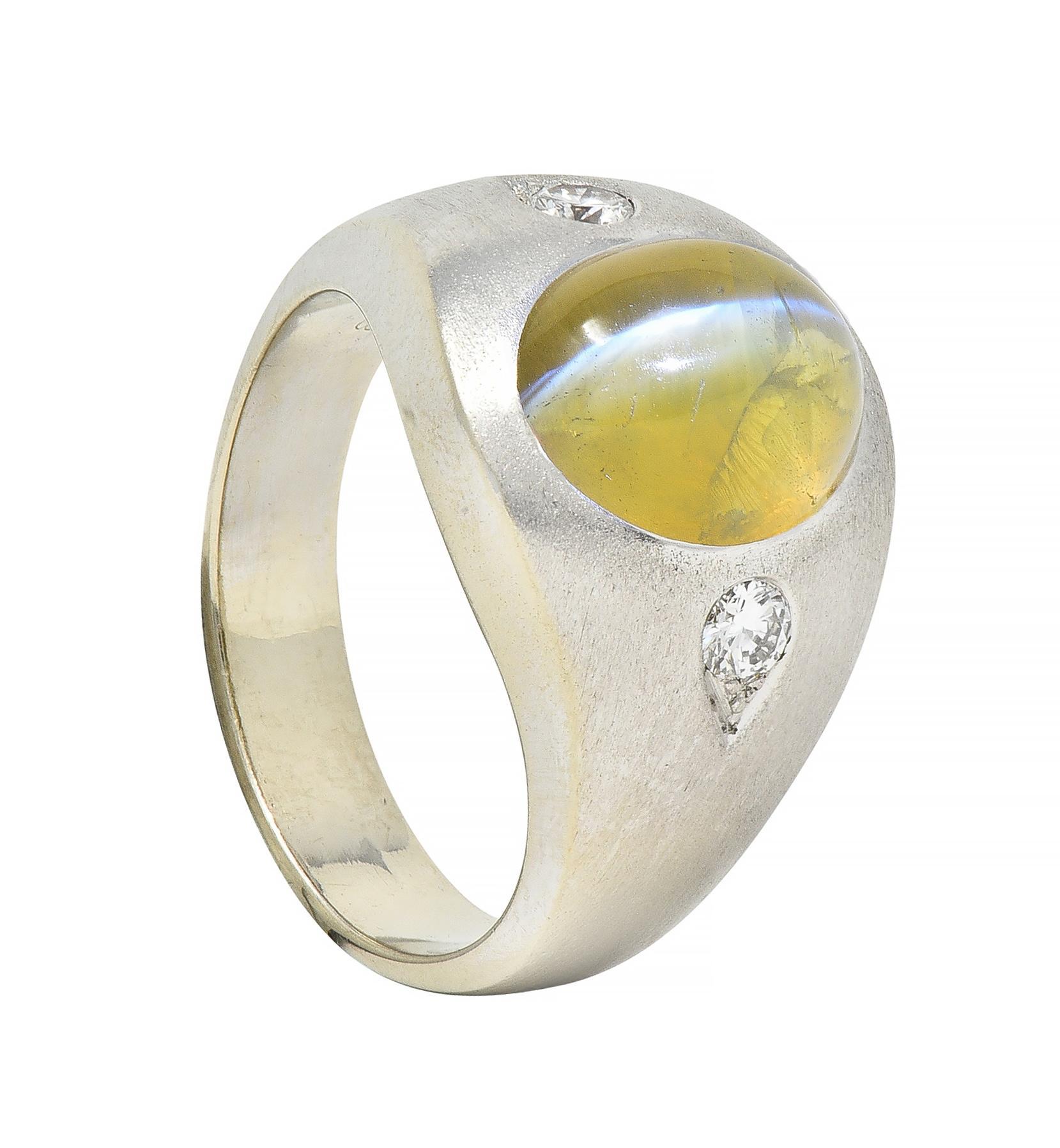 Modernist Cat's Eye Chrysoberyl Diamond 14 Karat White Gold Vintage Signet Ring For Sale 9