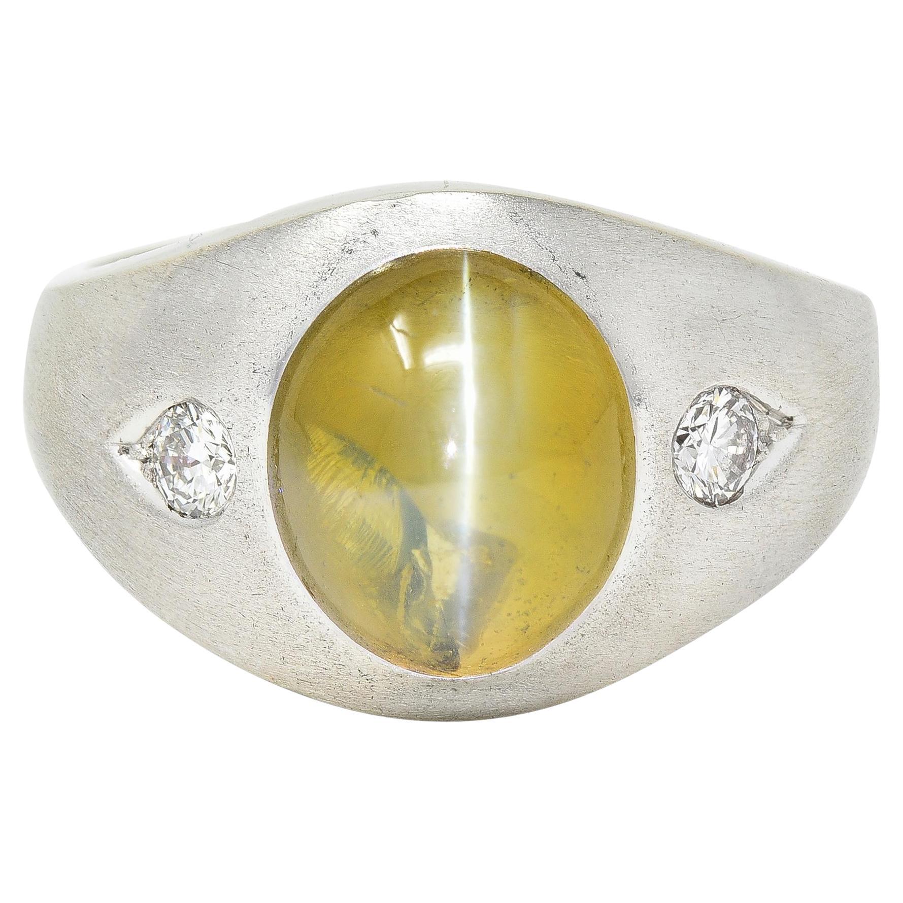 Modernist Cat's Eye Chrysoberyl Diamond 14 Karat White Gold Vintage Signet Ring For Sale