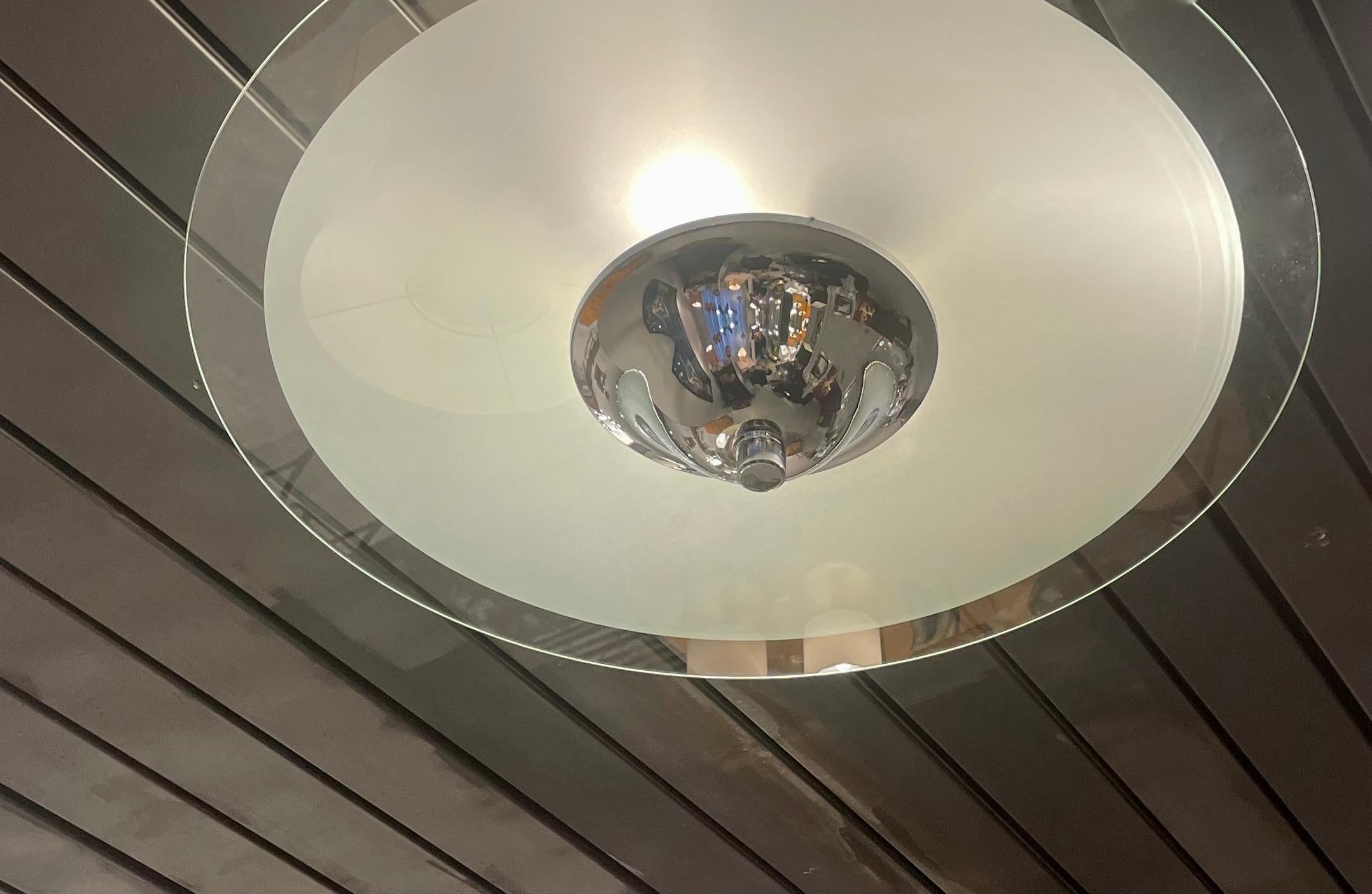 Modernist Ceiling Lamp  With A chromed Base and A Large  Glass Disc, France 1930 In Excellent Condition For Sale In Brussels, BE