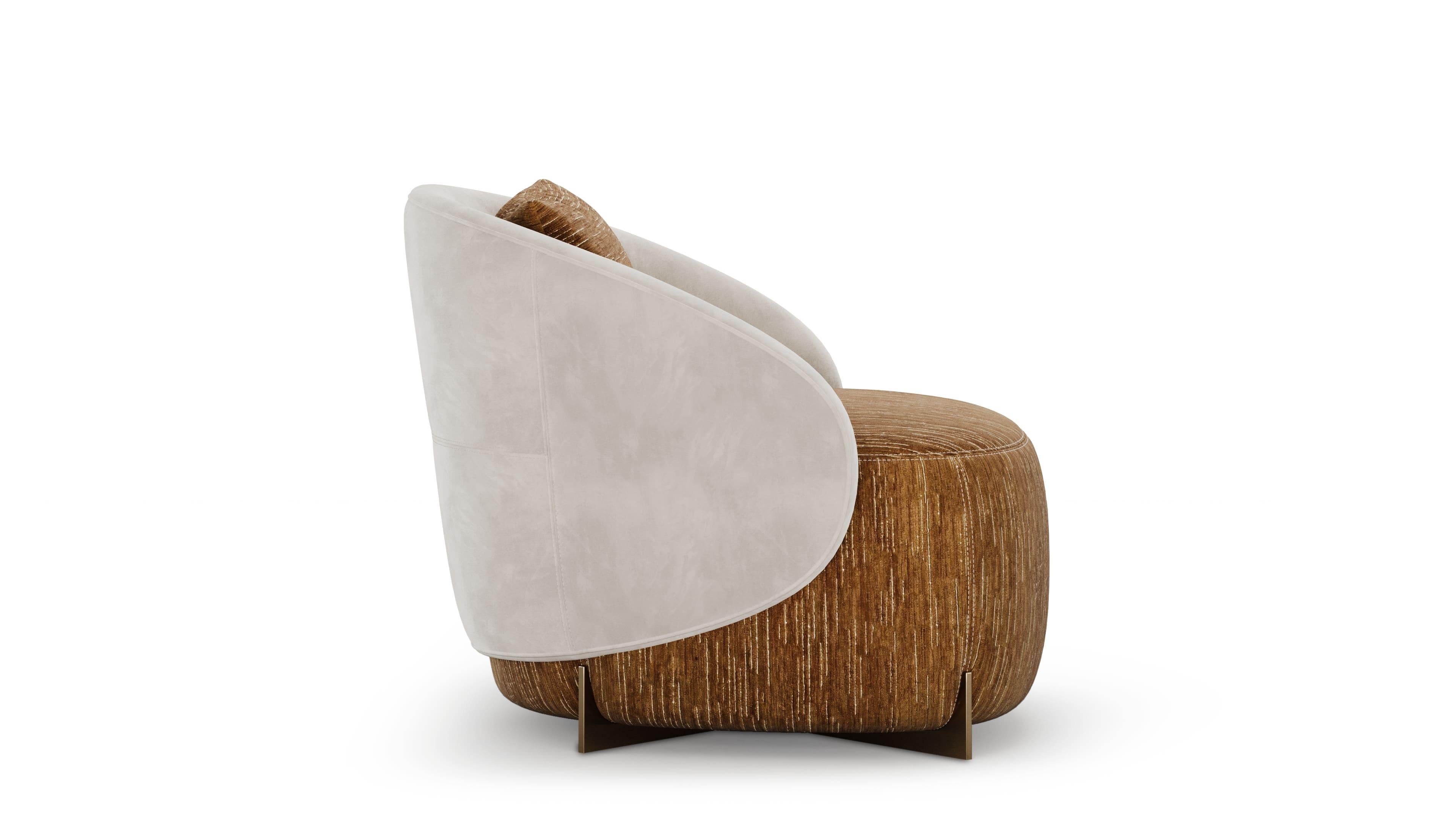 Modernist Celestia Armchair in Rich Textured Velvet Upholstery In New Condition For Sale In Freamunde, PT