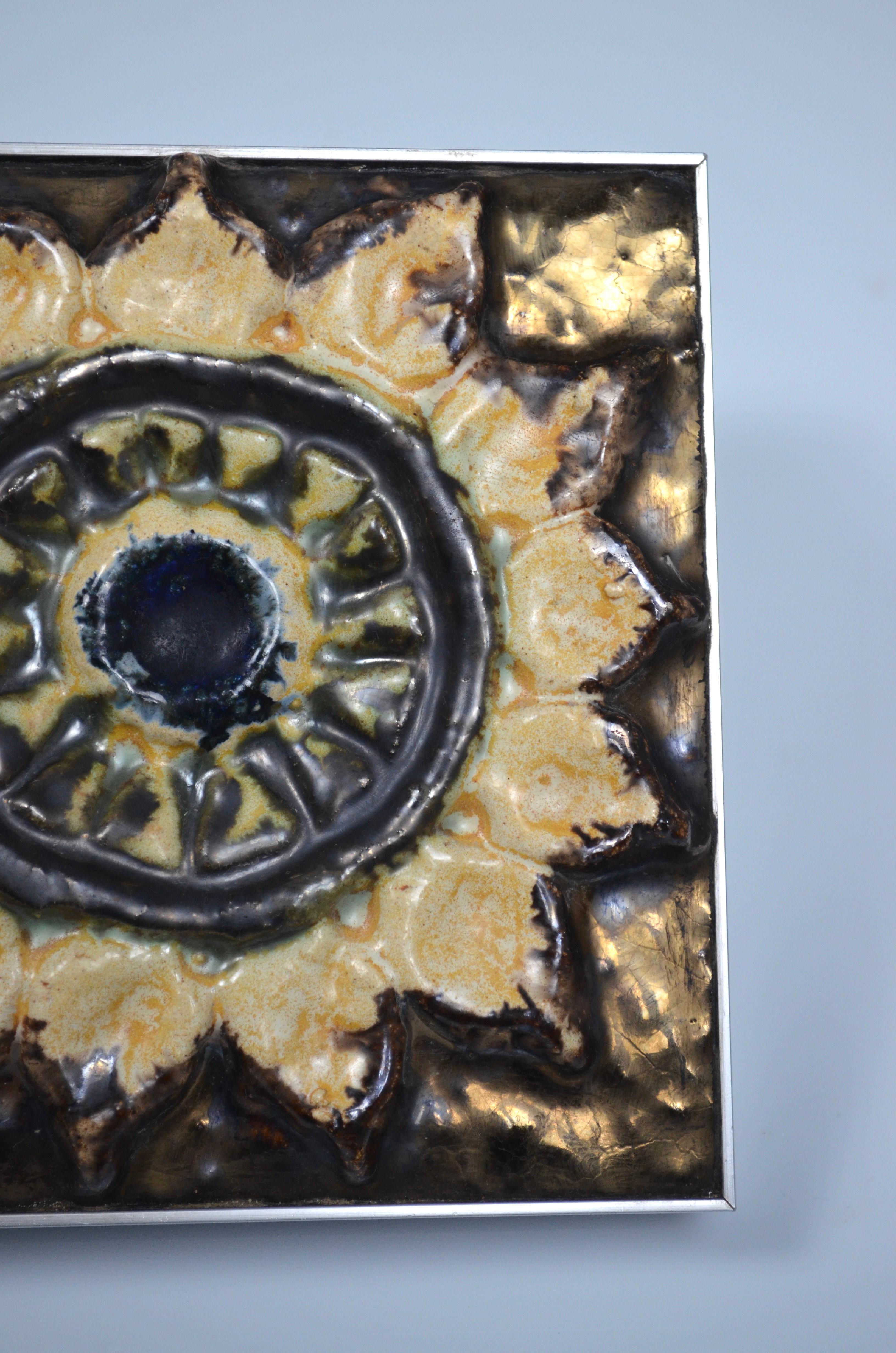 Modernist ceramic door handle on aluminum support, 1950s For Sale 4