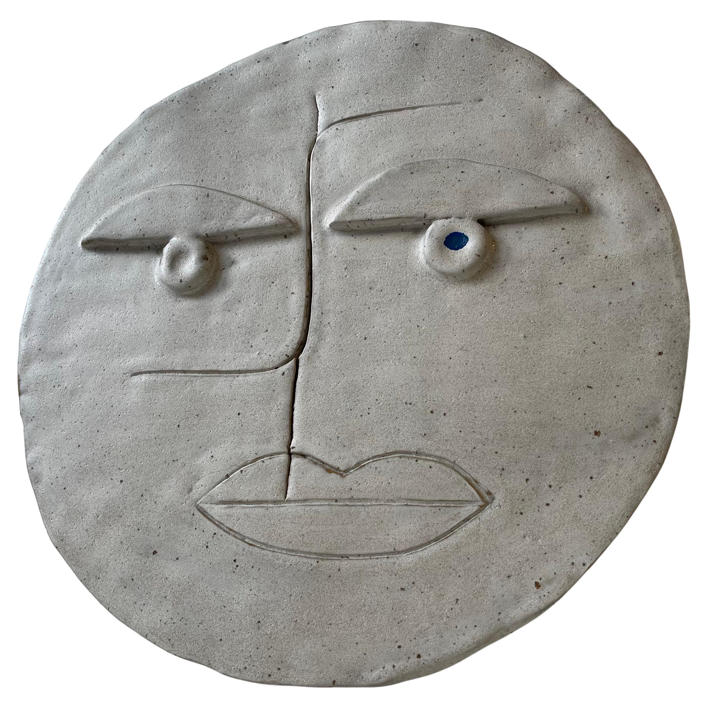 Modernist Ceramic Face -Visage Wall Relief in the Style of Pablo Picasso siglo XX en venta