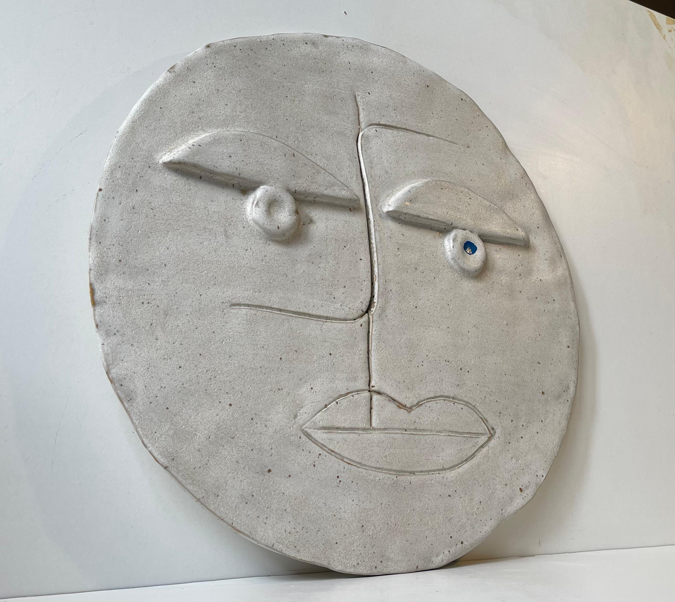 Modernist Ceramic Face -Visage Wall Relief in the Style of Pablo Picasso en venta 1