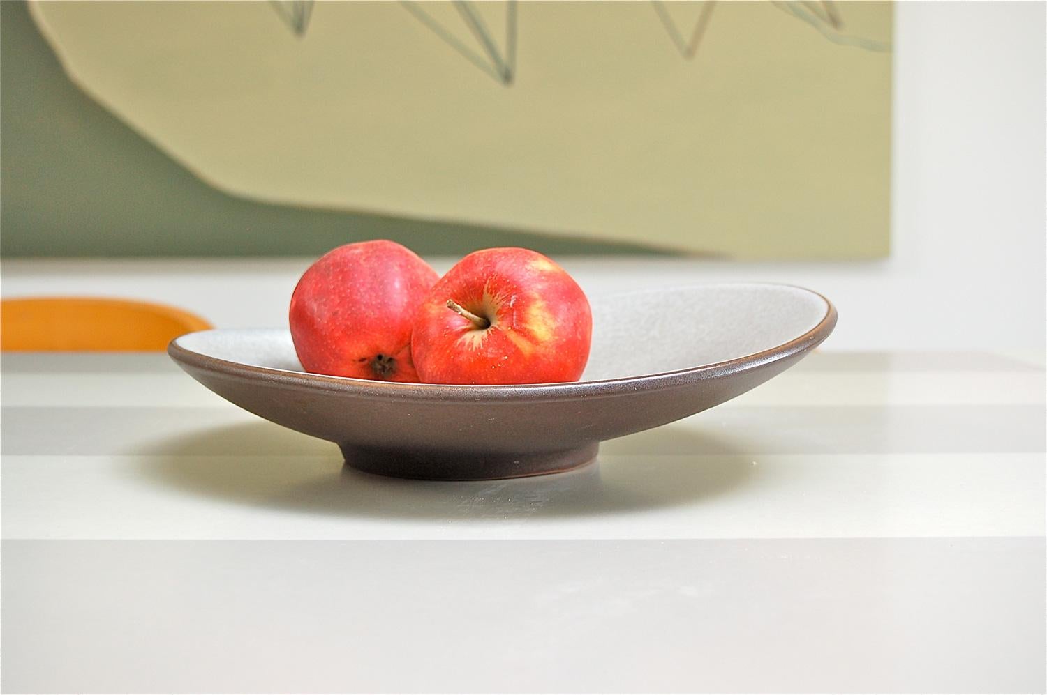 Modernist Ceramic Fruit Bowl, 1960s, Germany For Sale 2