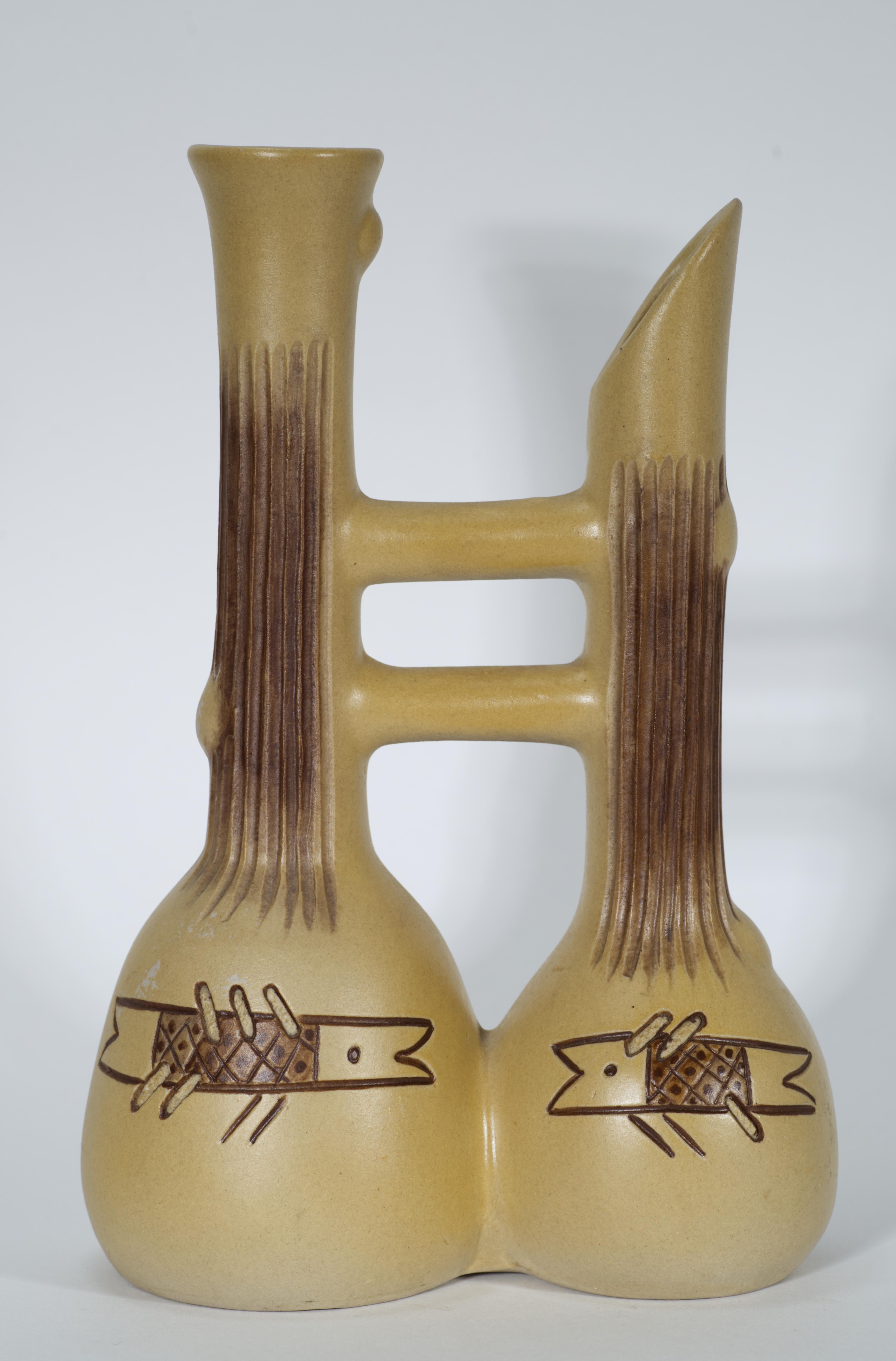 Modernistische zweifache Keramikvase mit Sgraffito-Dekor im Stil von Gambone aus Keramik (Italienisch) im Angebot