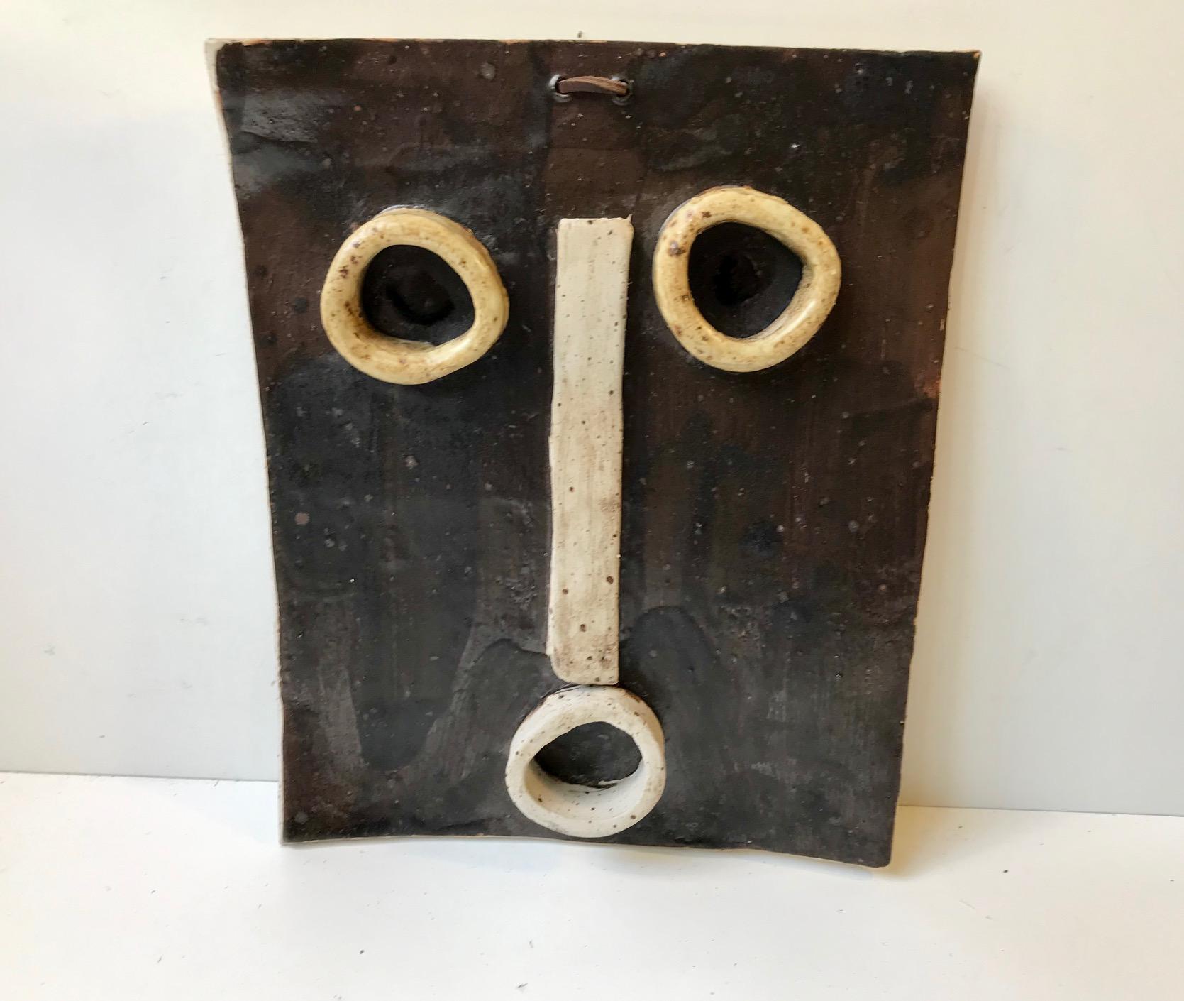 European Modernist Ceramic Wall Plaque in a Style Reminiscent of Pablo Picasso, 1970s