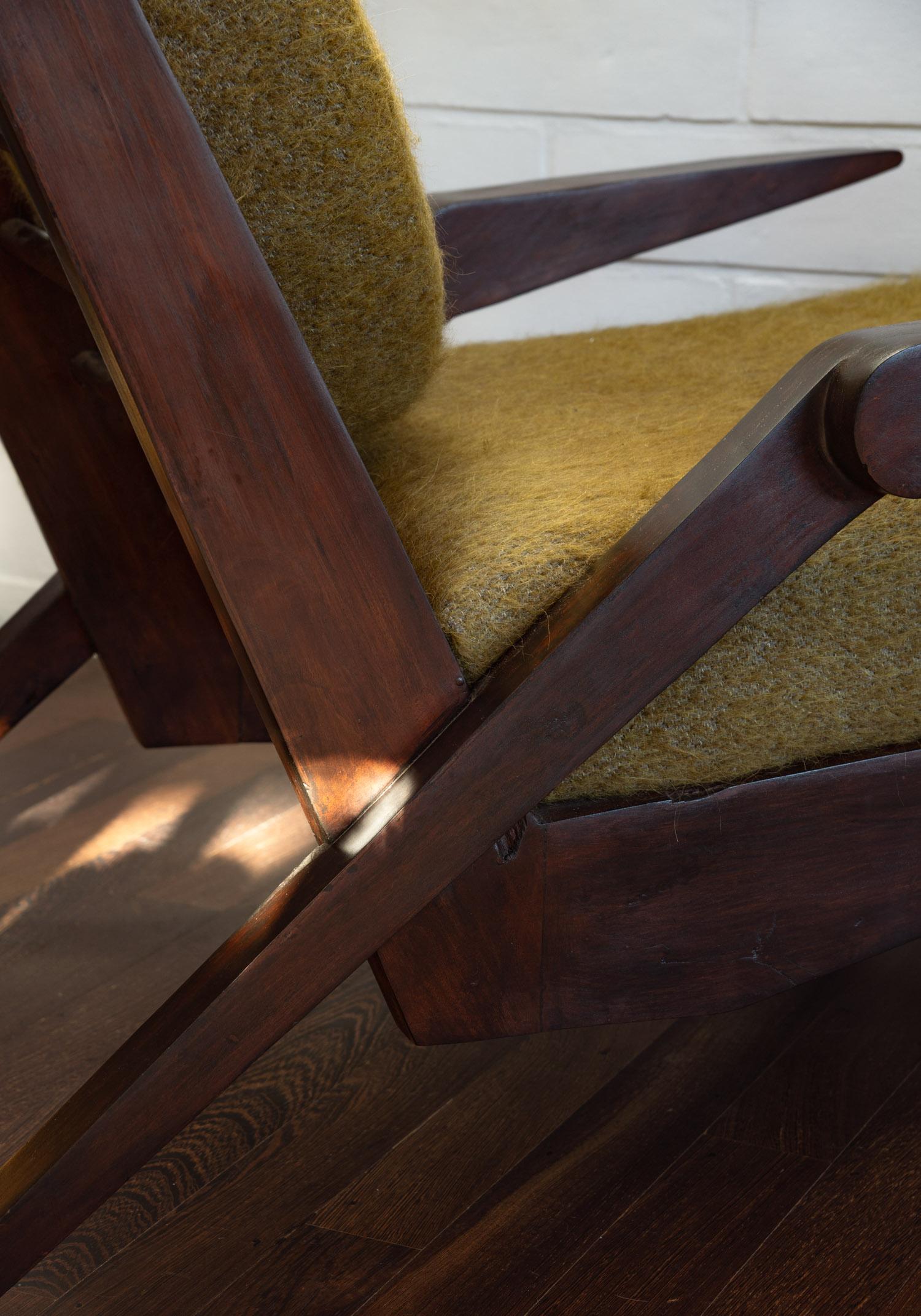 Brazilian Modernist Chair by Acácio Gil Borsoi, Brazil 1950s For Sale 5