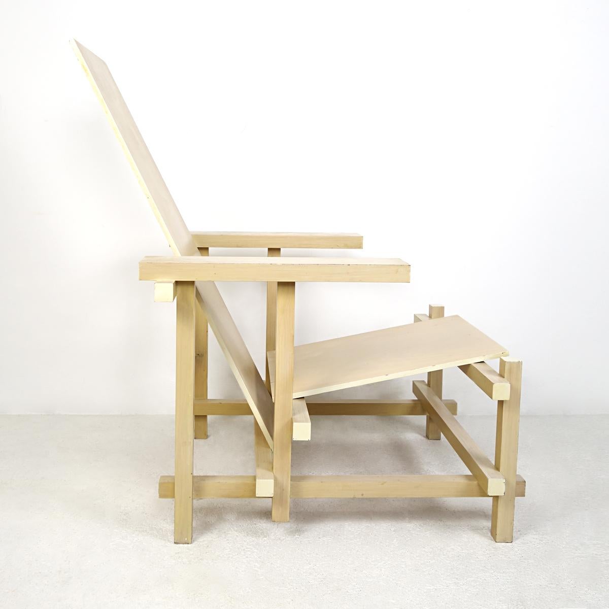 Modernist Chair Made of Uncolored Lacquered Wood after Gerrit Rietveld's Design 2