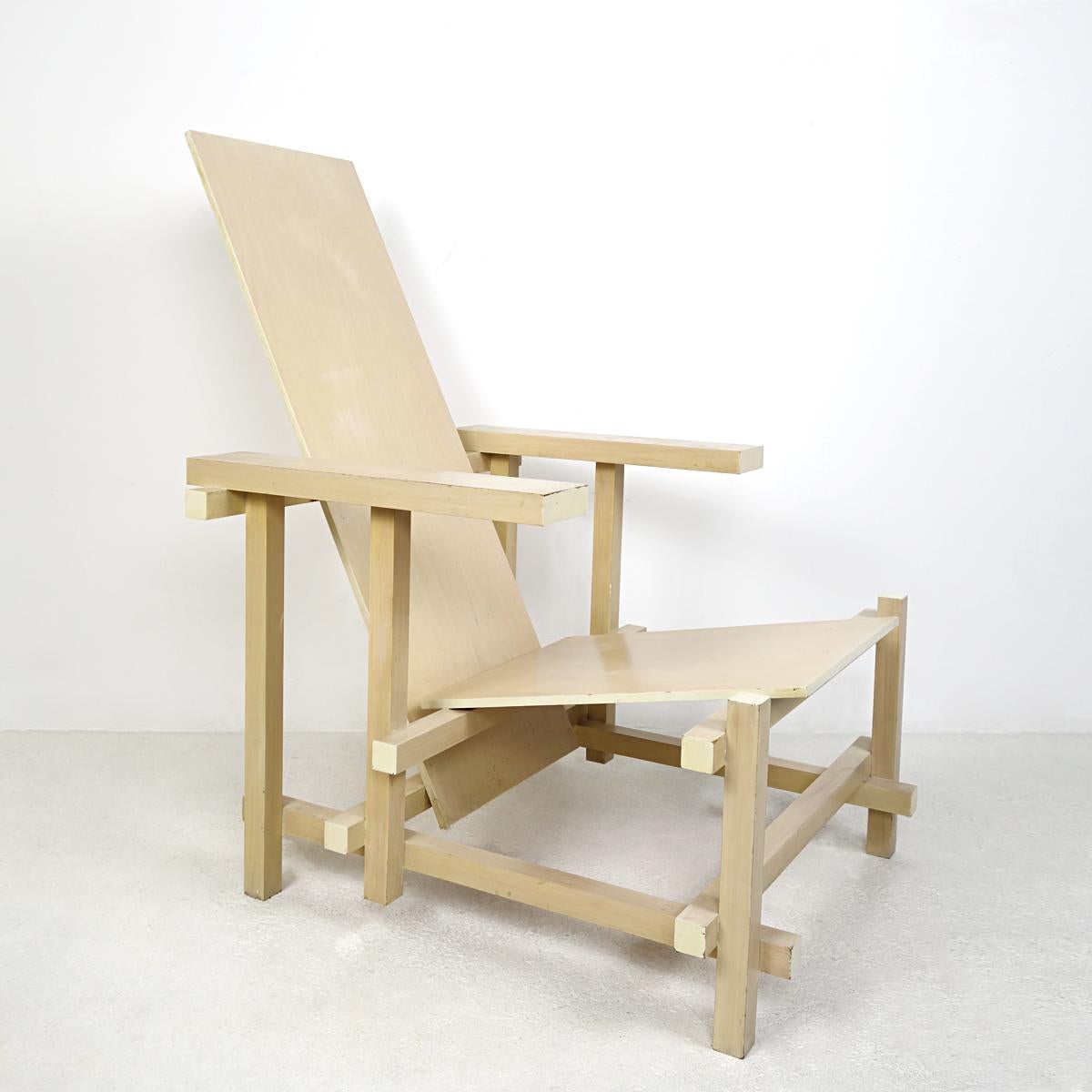 Modernist Chair Made of Uncolored Lacquered Wood after Gerrit Rietveld's Design 3
