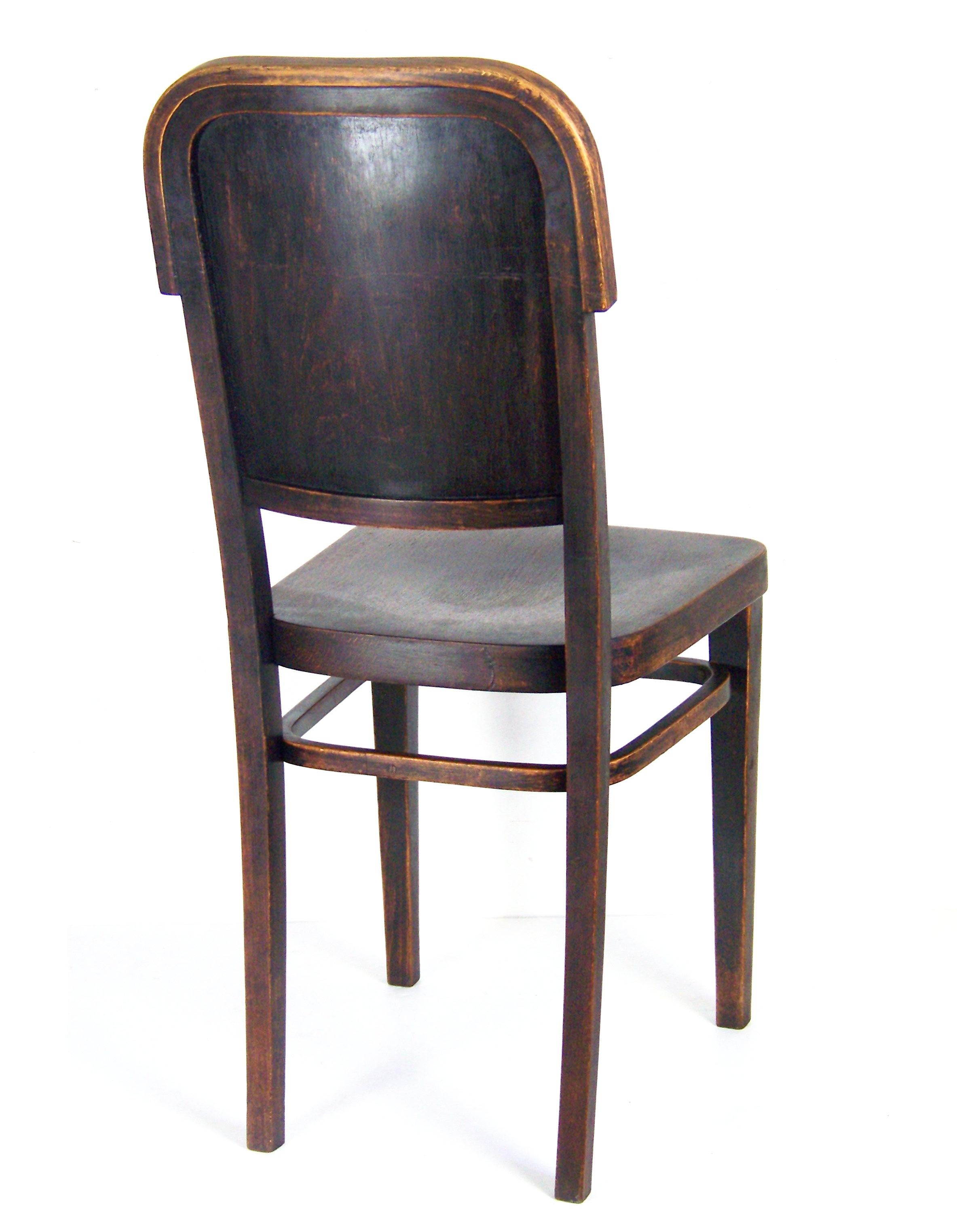 Designed by Jan Kotera in 1907 for National guild house in city Prostejov. Manufactured in Austria by the Gebrüder Thonet Company after year 1918. Original state with a pleasant patina of age, perfectly cleaned and re-polished with hard wax.