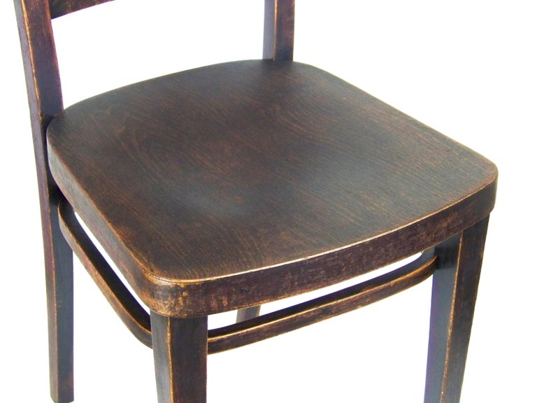 Modernist Chair Thonet Nr.402, Jan Kotěra in 1907 For Sale at 1stDibs
