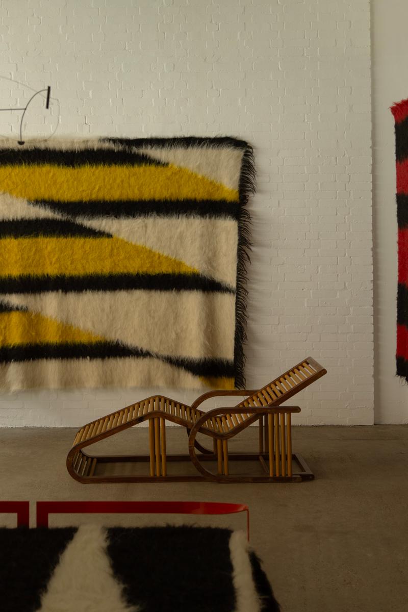 Modernistische Chaise Longue (Holz) im Angebot