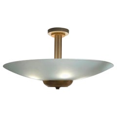 Lampadario modernista in vetro e bronzo dorato firmato Petitot, 1930