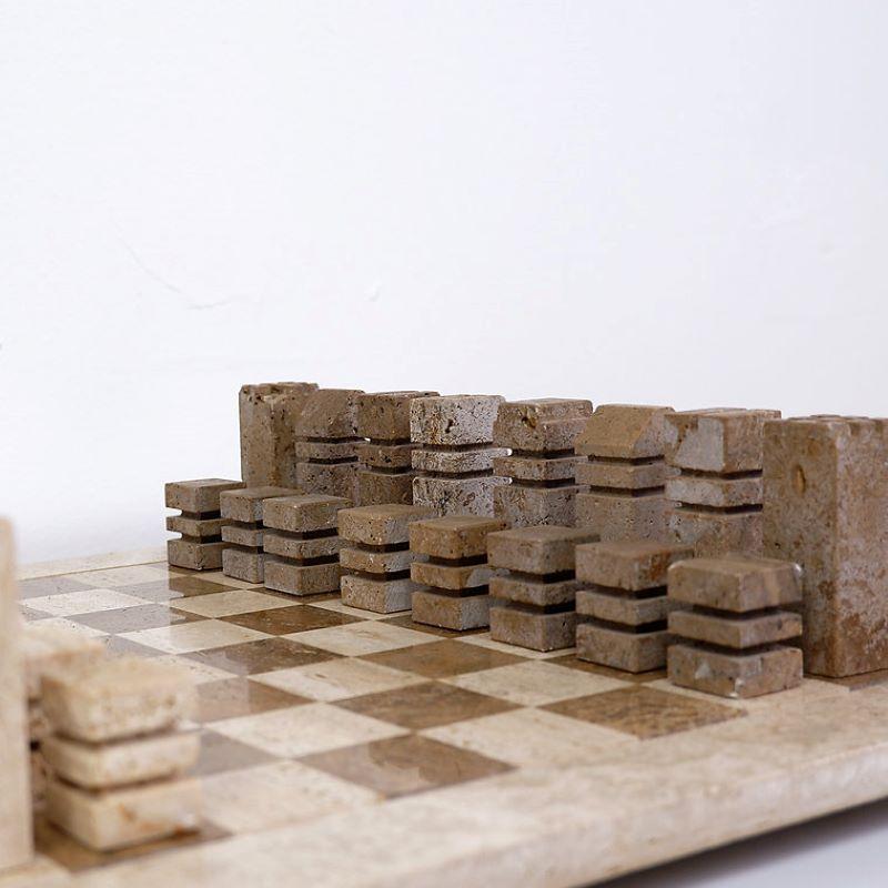 Modernist Chess Game in Two Colored Travertine, Italy 1970s For Sale 1