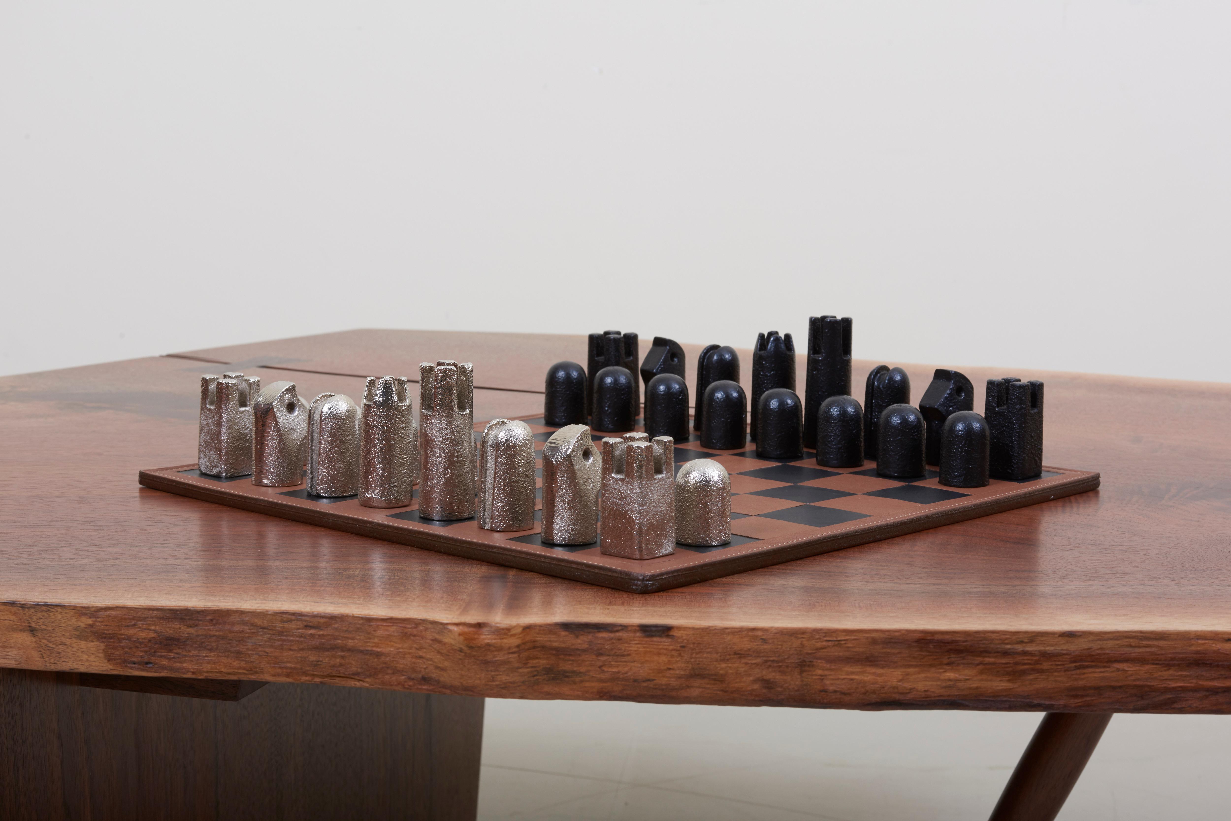 Austrian Modernist Chess Set #5606 by Carl Auböck For Sale