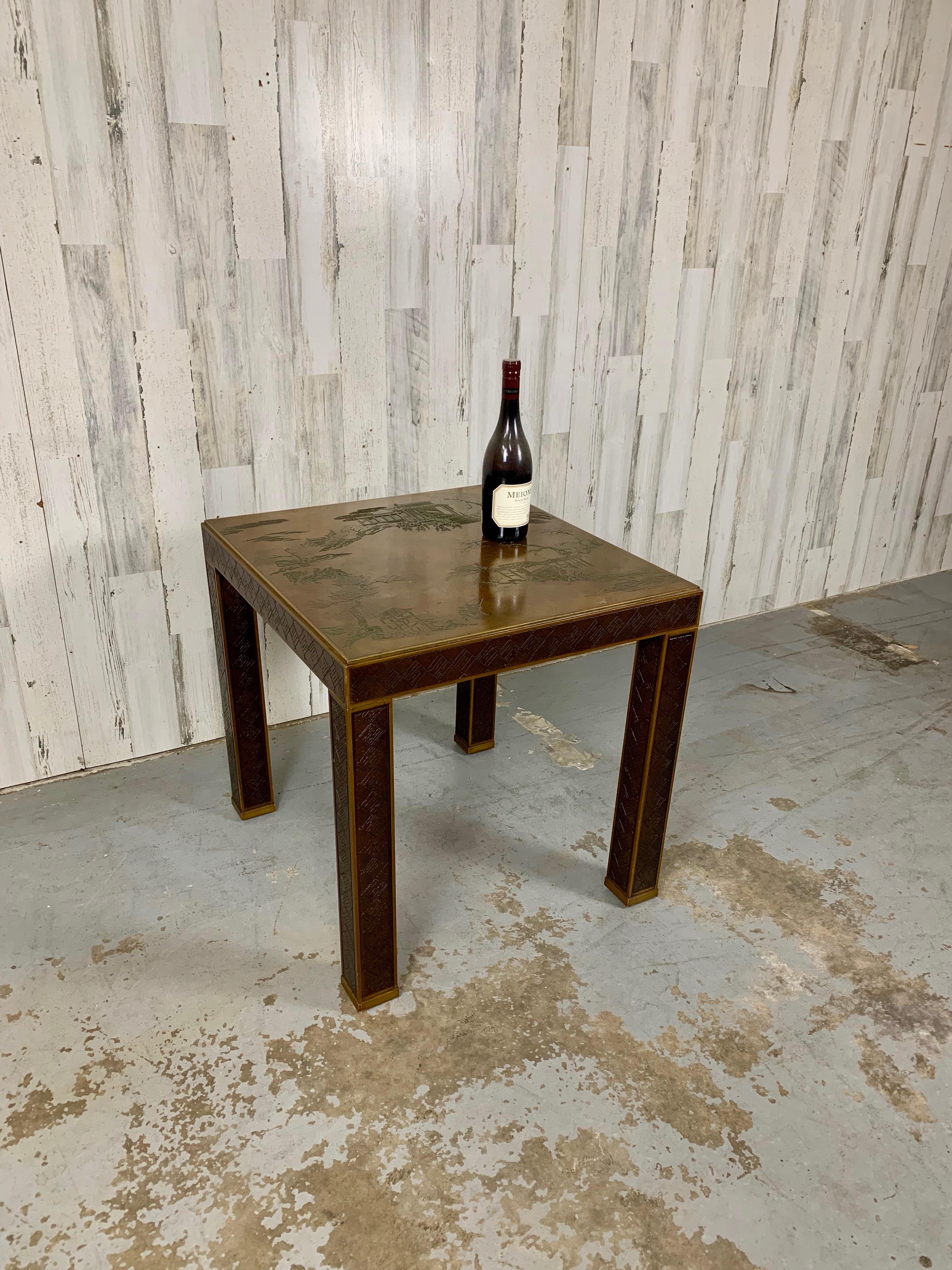Modernistischer Beistelltisch im Chinoiserie-Stil (Holz) im Angebot