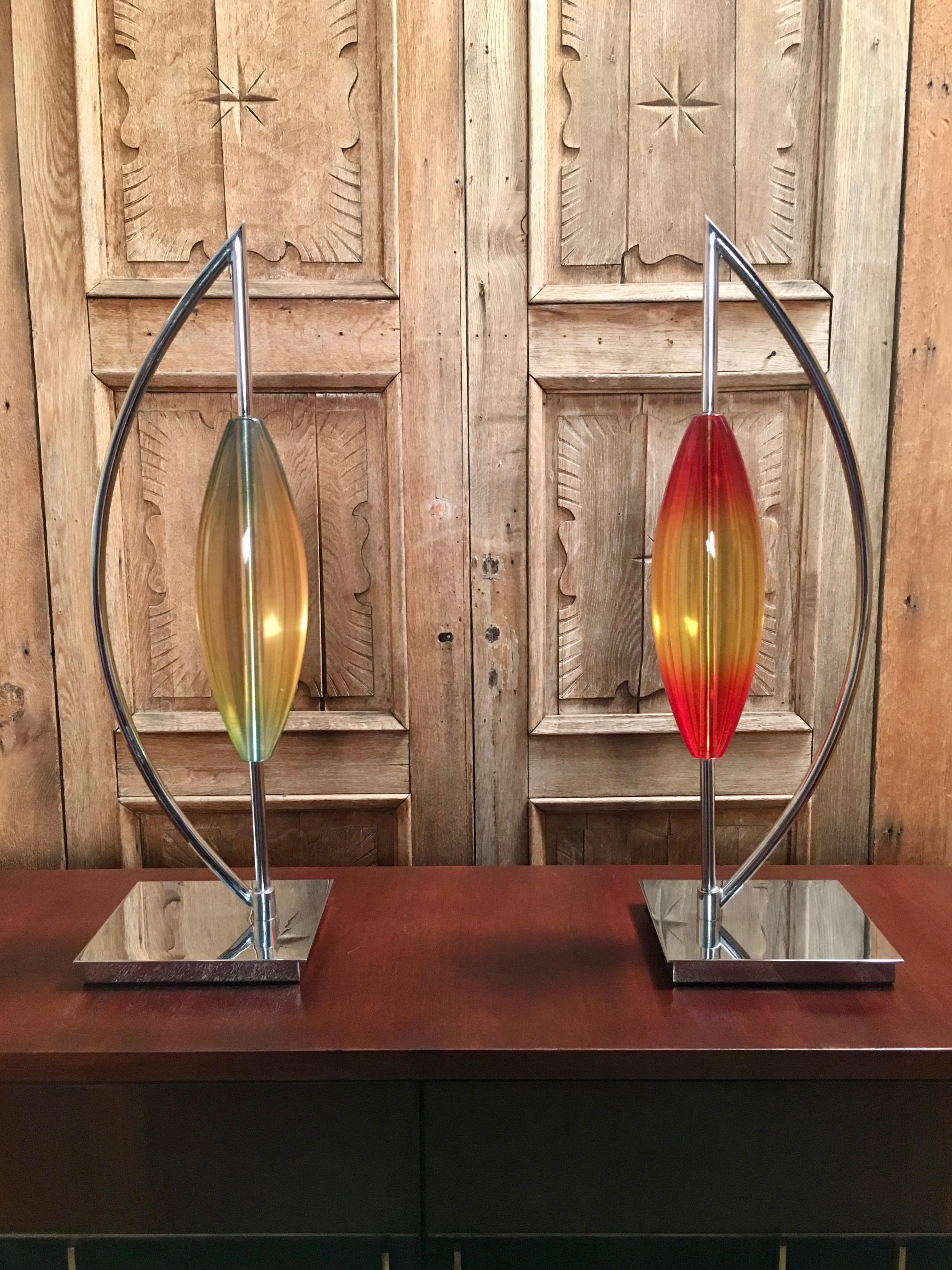 Modernist Chrome and Lucite Sculpture In Good Condition For Sale In Denton, TX