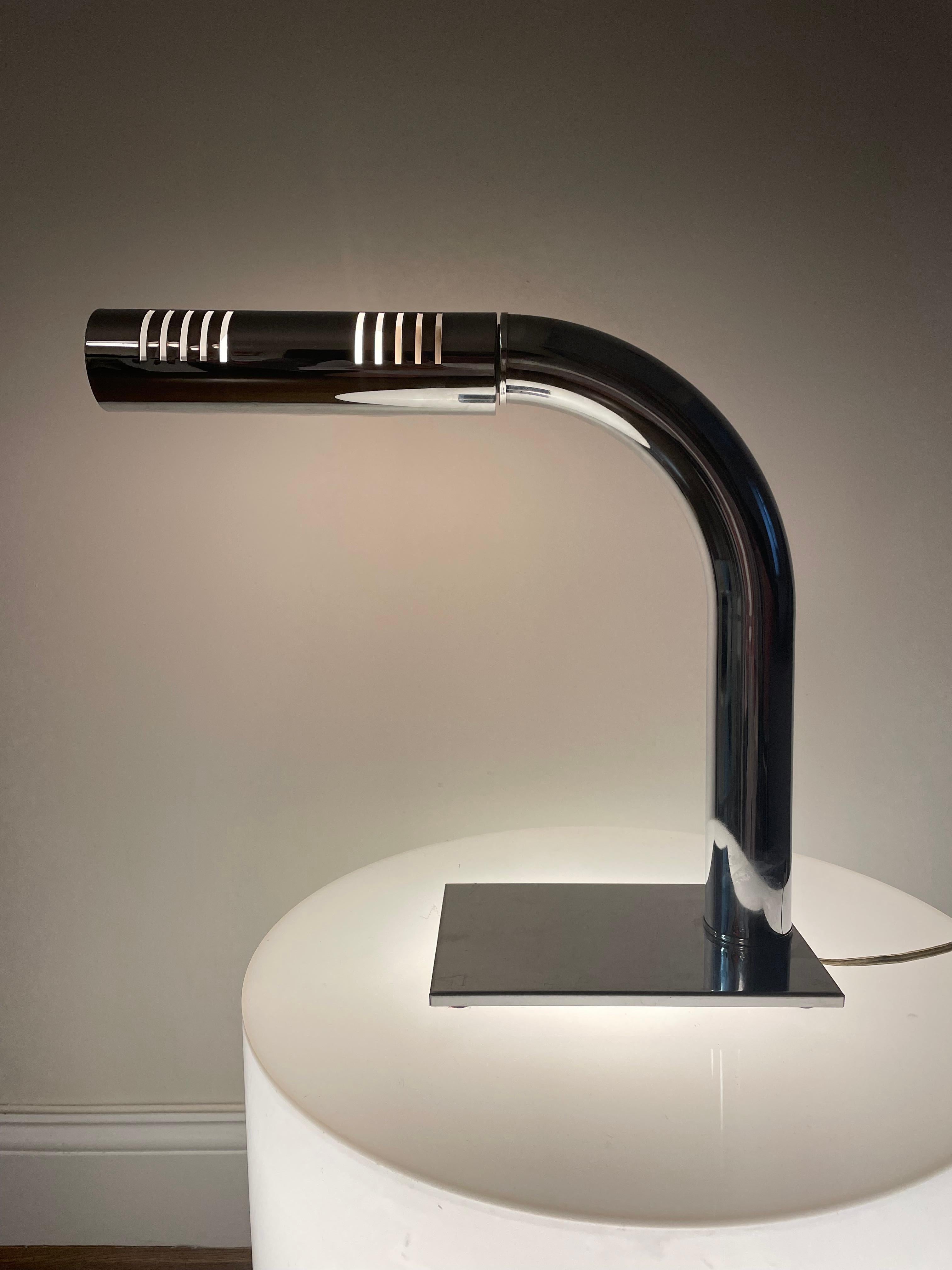 Lampe de bureau moderniste en chrome de Jim Bindman pour la Rainbow Lamp Company  en vente 2