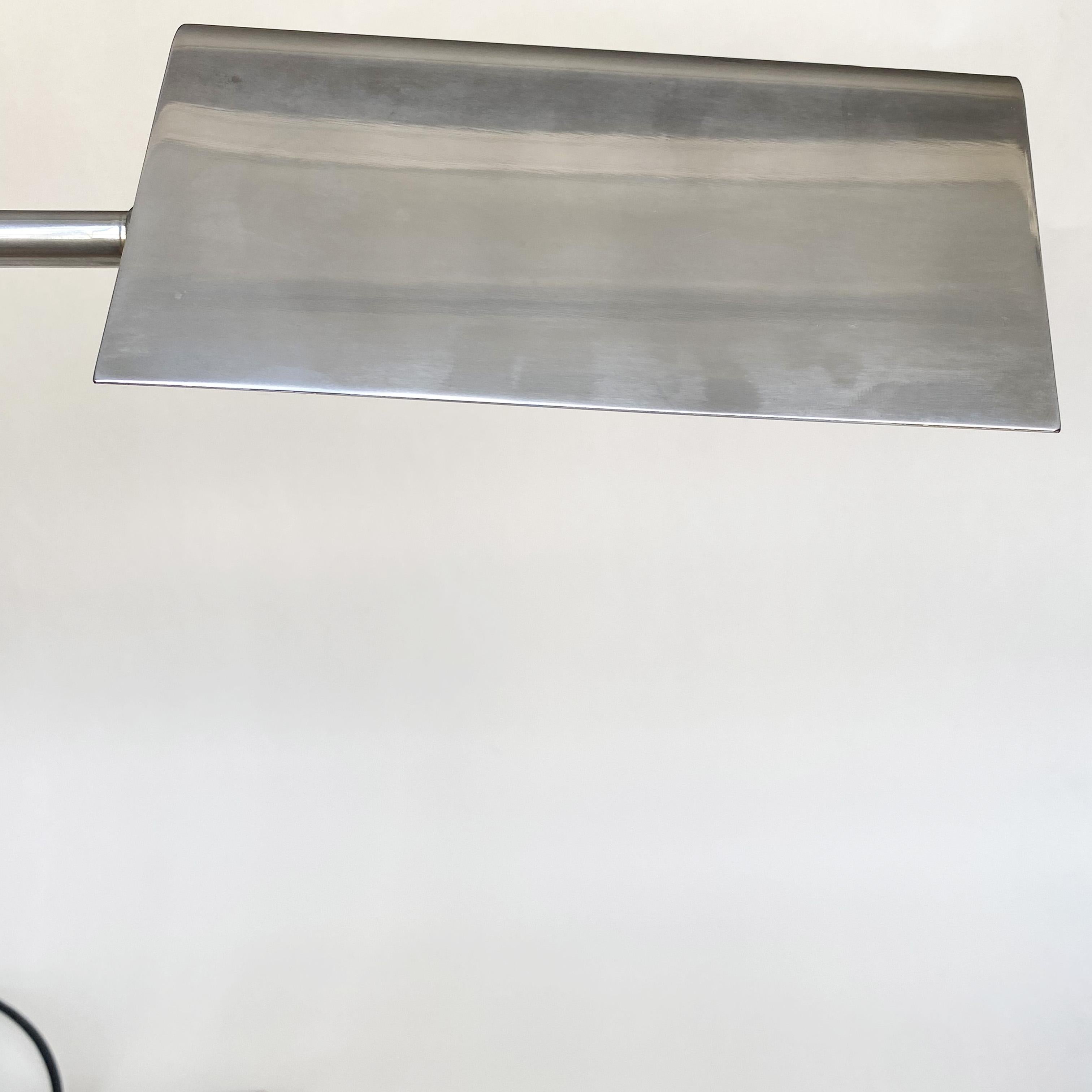 Aluminum Modernist Chrome Desk Lamp by Roger Nathan for Saint Germain Lumière, 1970s.