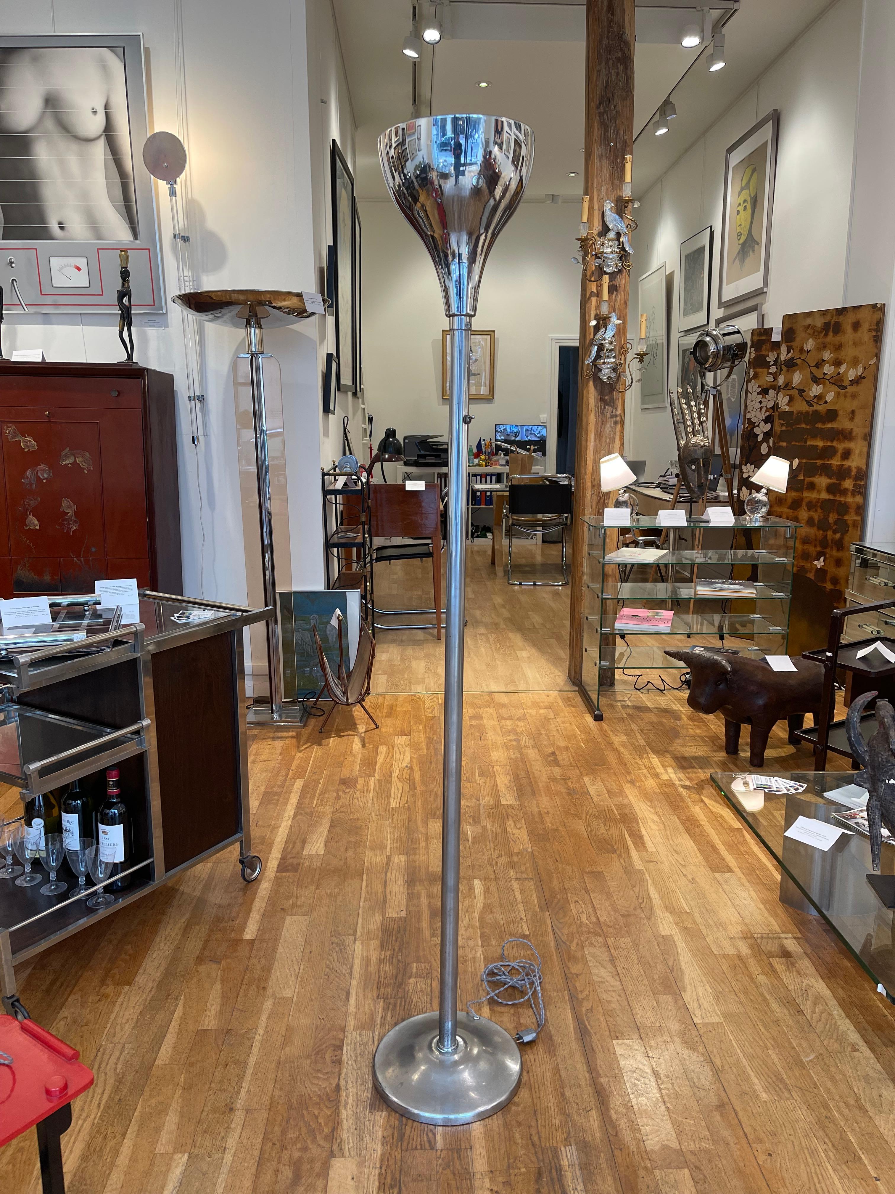 Art Deco Iconic Modernist Floor Lamp by Robert MALLET-STEVENS (1886-1945), circa 1930 For Sale