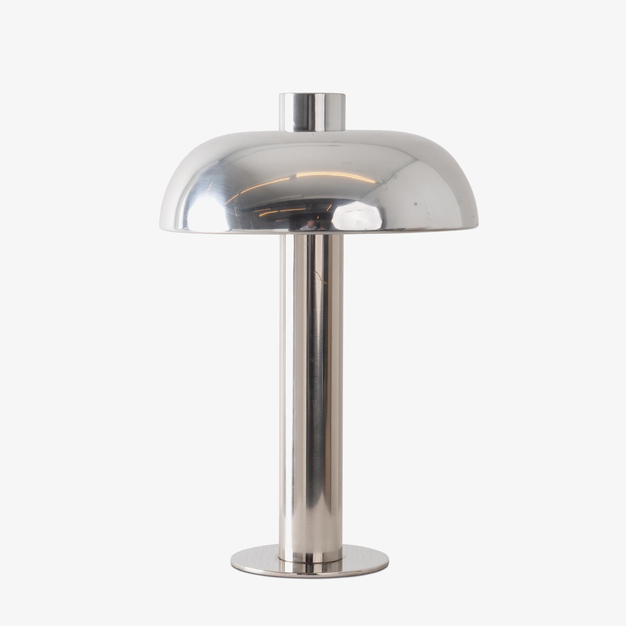 The world of lighting design is one that has developed extensively over time. Major changes to designers’ approach can be seen during the years of Art-Deco straight through the Mid-Century era. Lighting design today is a primarily sculptural