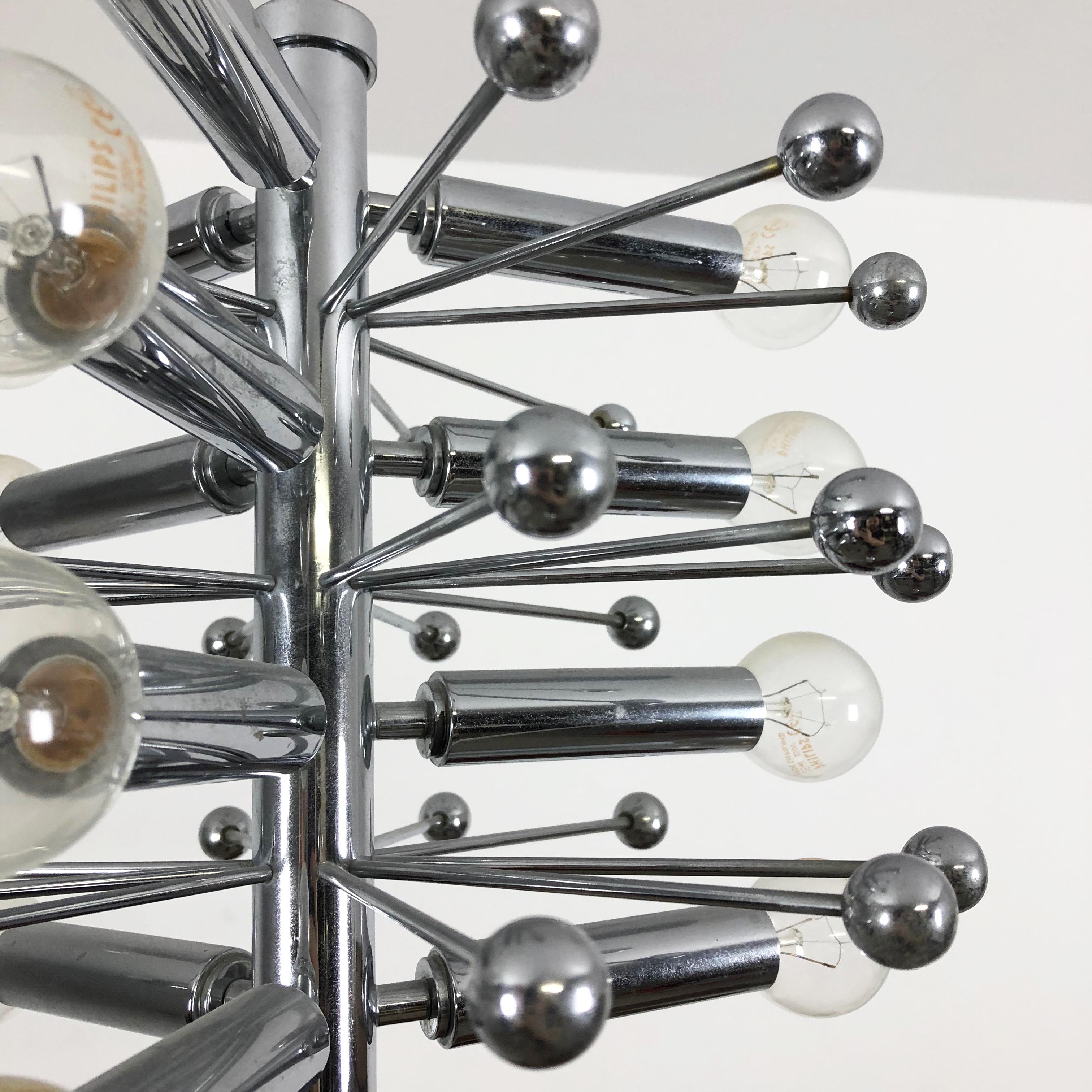 Lampe suspendue moderniste en chrome Spoutnik, Cosack Lights, 1970, Allemagne en vente 6