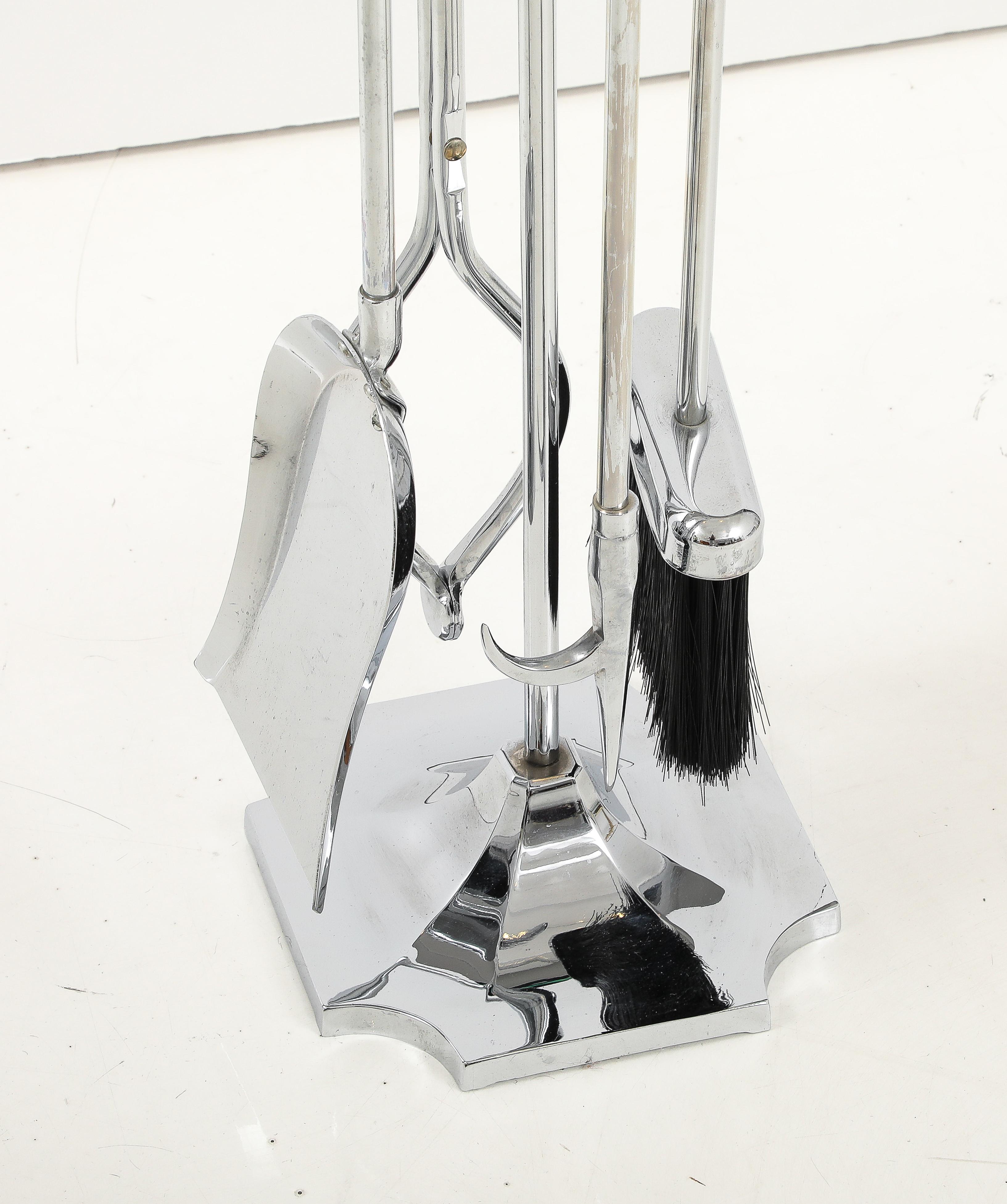 Outils de cheminée modernistes chromés, style Karl Springer en vente 3