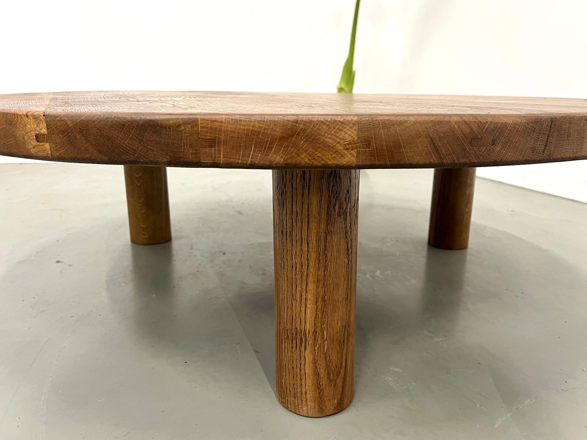 Table basse circulaire moderniste en Oak Oak, France, 1950 en vente 3