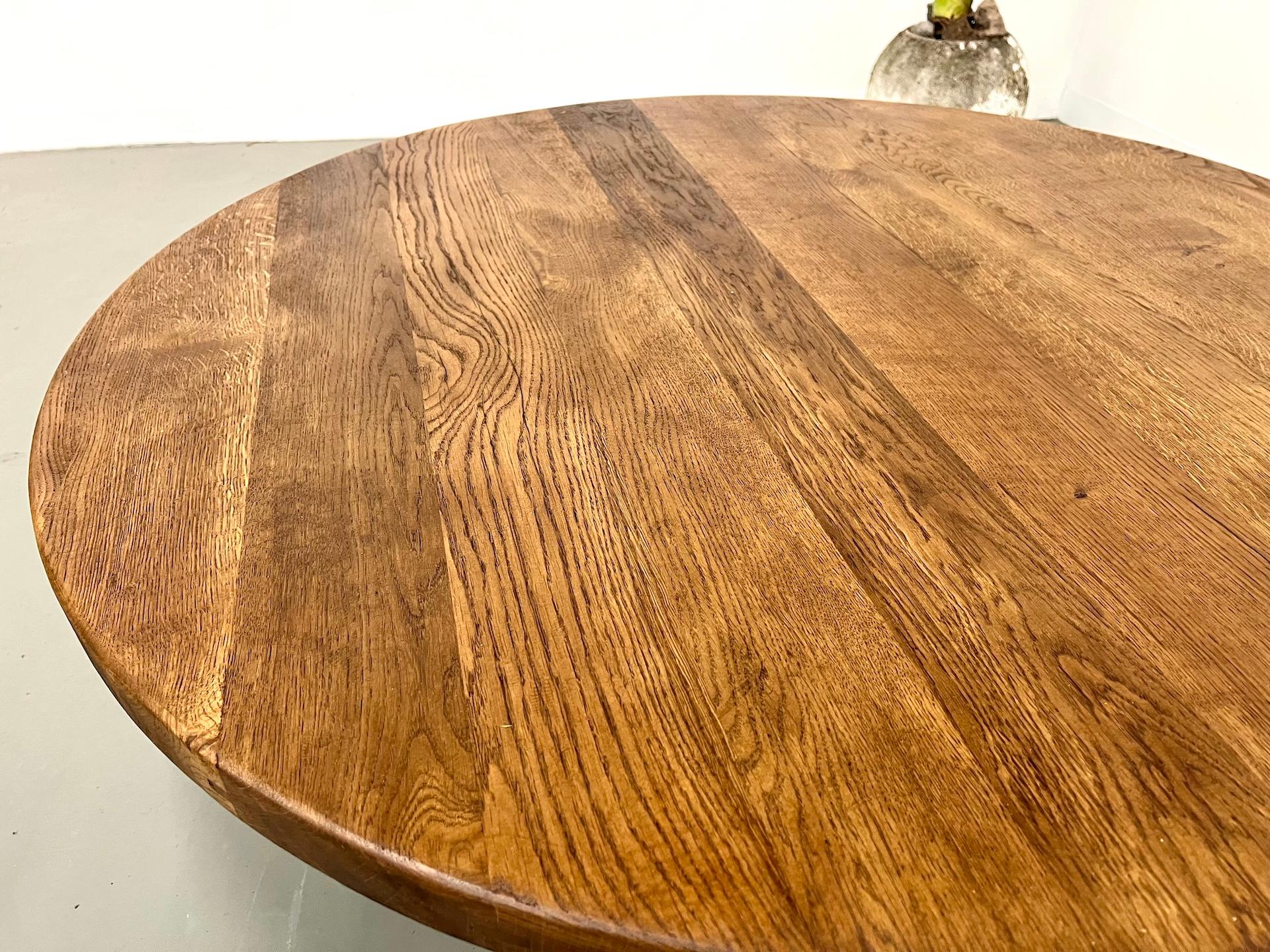Table basse circulaire moderniste en Oak Oak, France, 1950 en vente 6