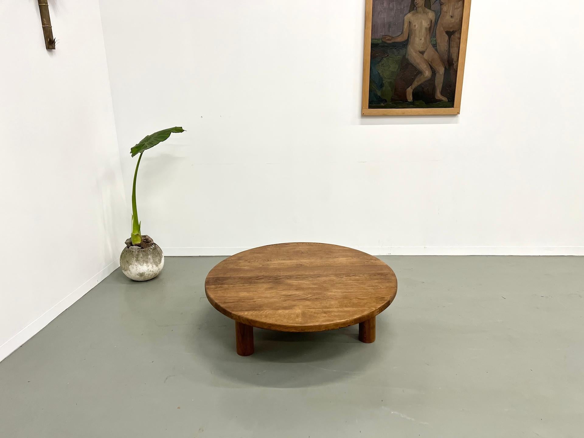 Mid-Century Modern Table basse circulaire moderniste en Oak Oak, France, 1950 en vente