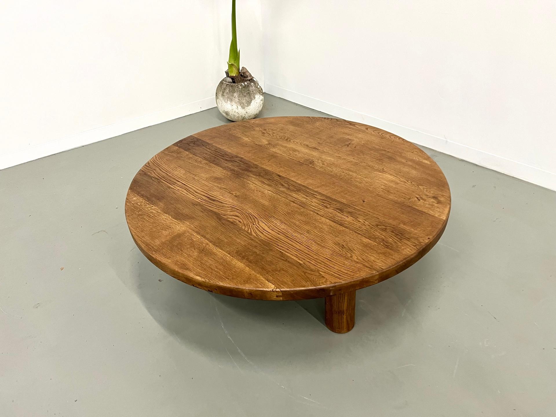Table basse circulaire moderniste en Oak Oak, France, 1950 en vente 1