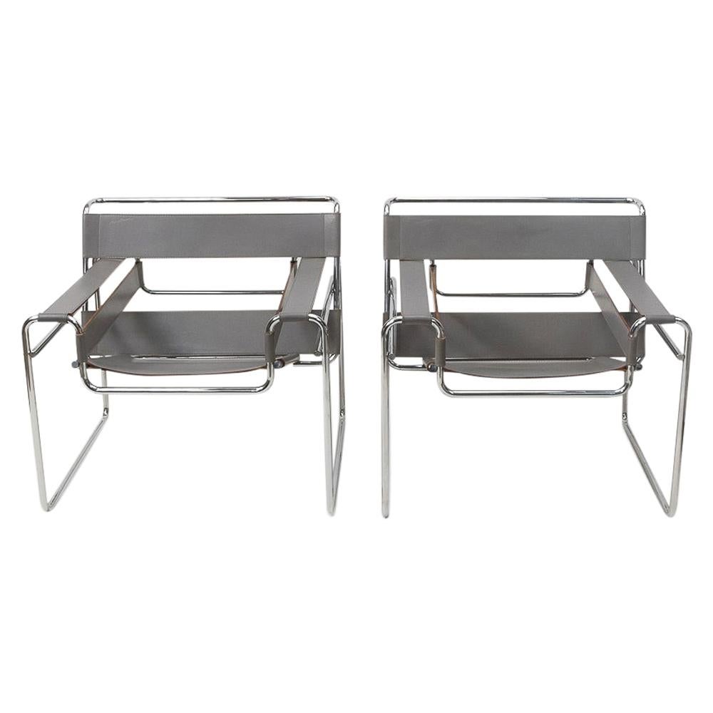 Modernist Classic Pair of Grey Leather Wassily Chairs by Marcel Breuer, 1980s