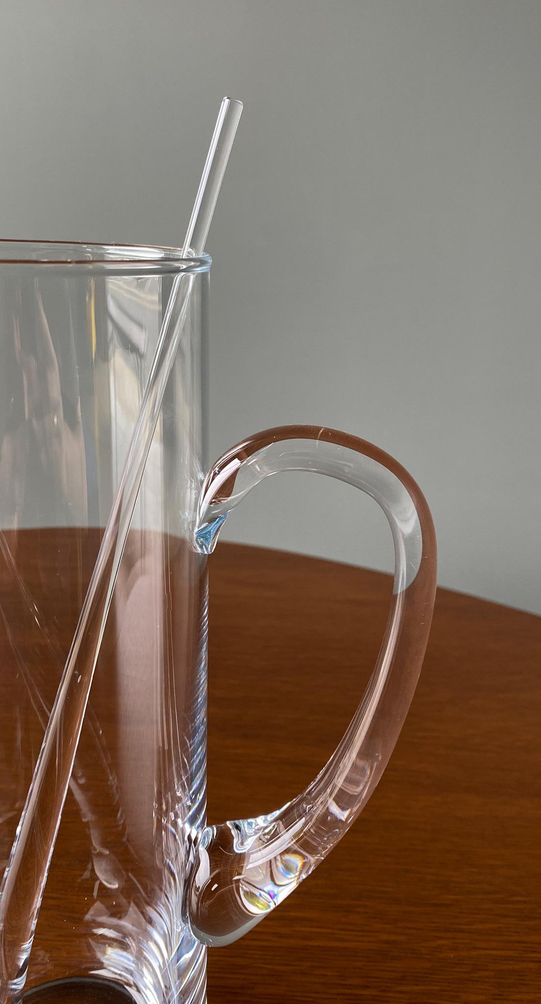 Modernist Clear Glass Pitcher w/ Stir Stick Style Of Per Lütken For Sale 4