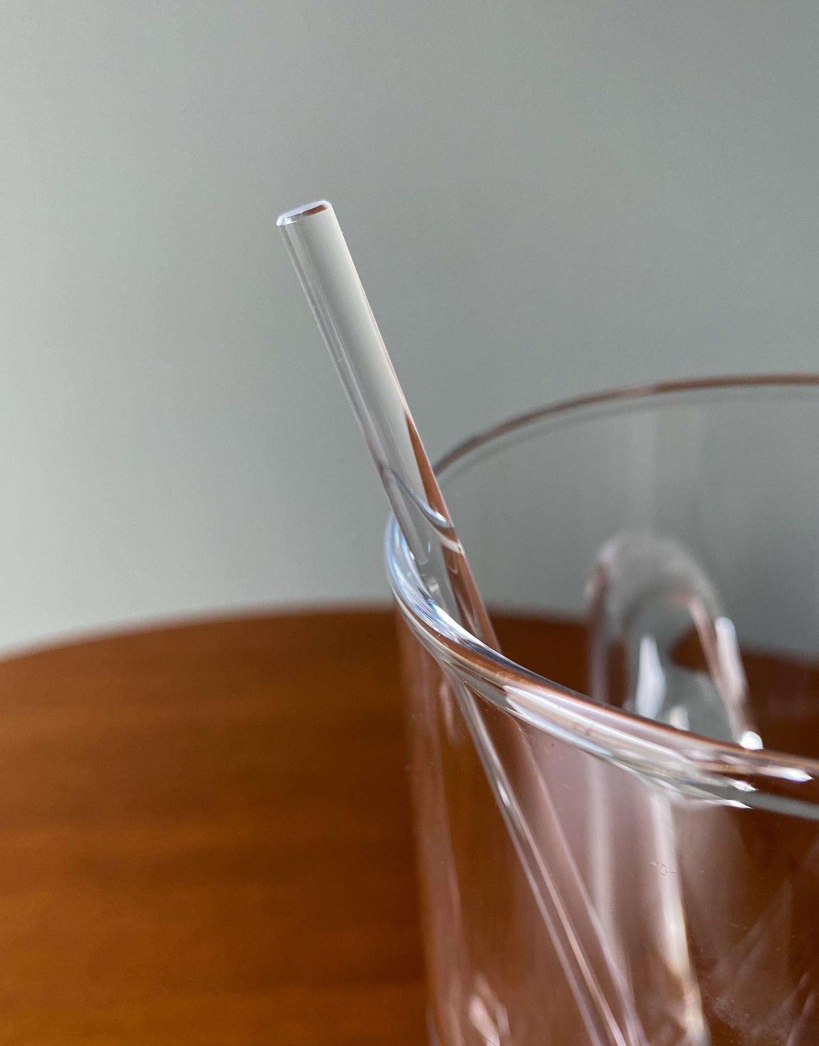 Modernist Clear Glass Pitcher w/ Stir Stick Style Of Per Lütken For Sale 3