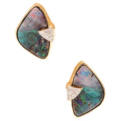 Clips d'oreilles modernistes en or jaune 14 carats avec diamants et opales rares